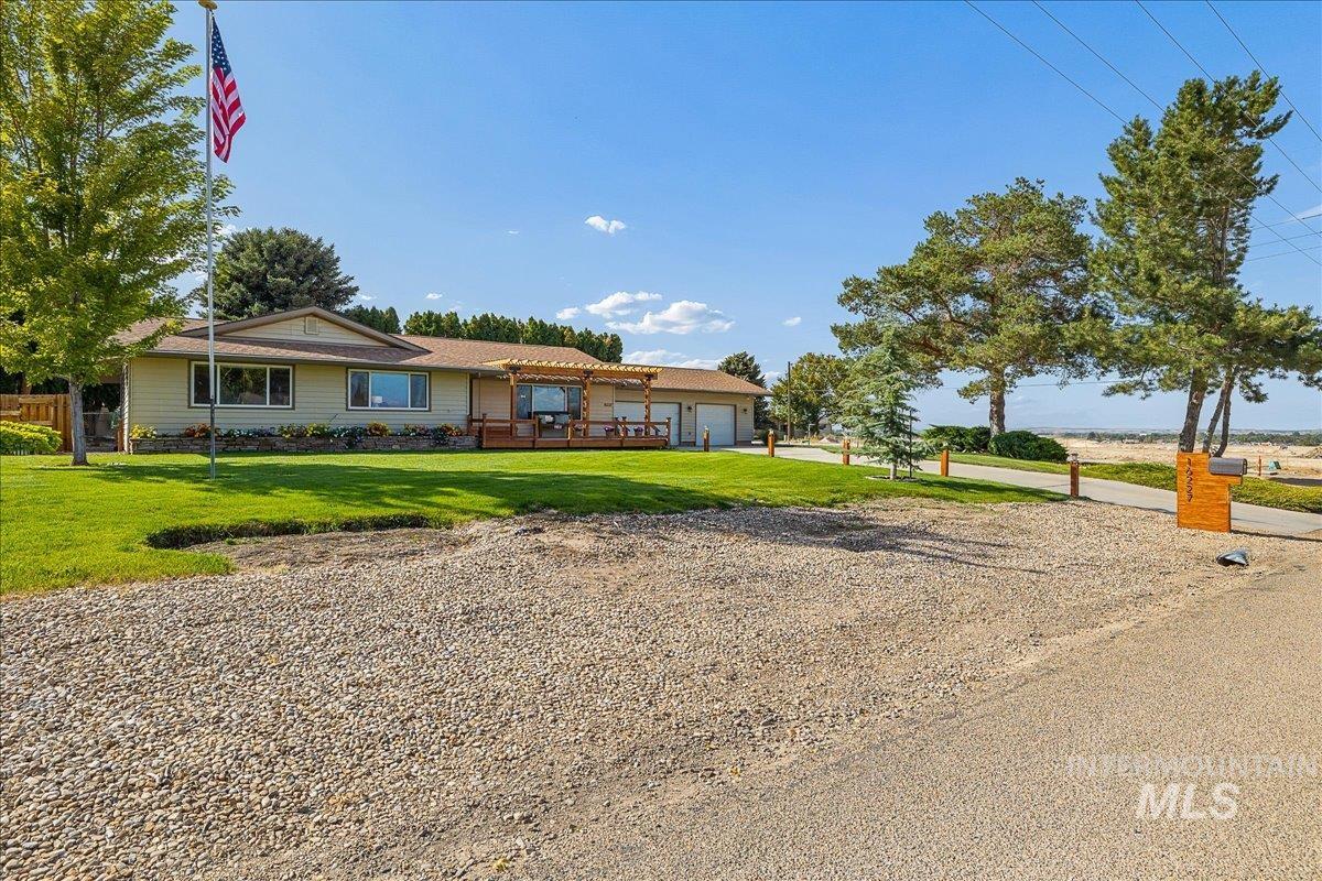 16227 S Kimball Ave Property Photo 6
