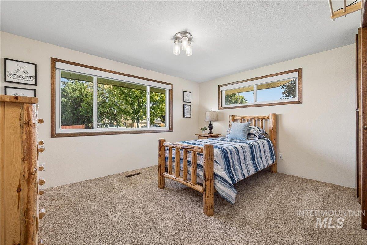 16227 S Kimball Ave Property Photo 34