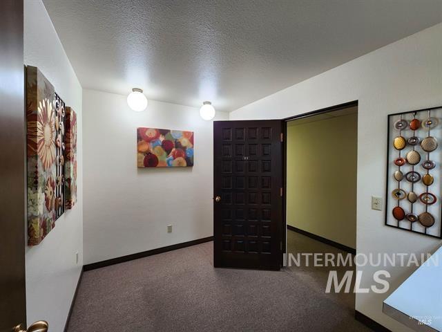 307 19th St. Property Photo 3