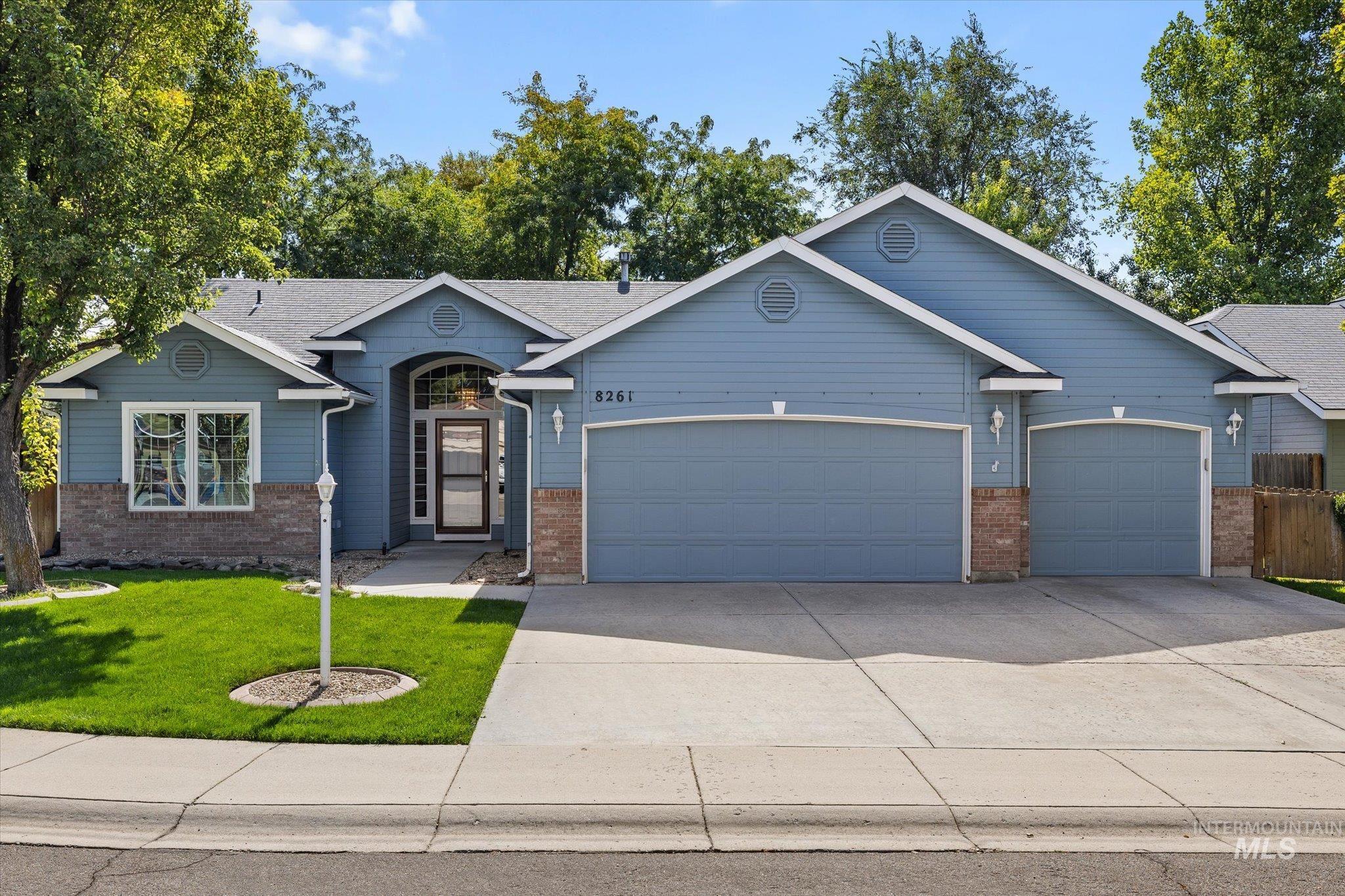 8261 W Galactic Ct Property Photo 1