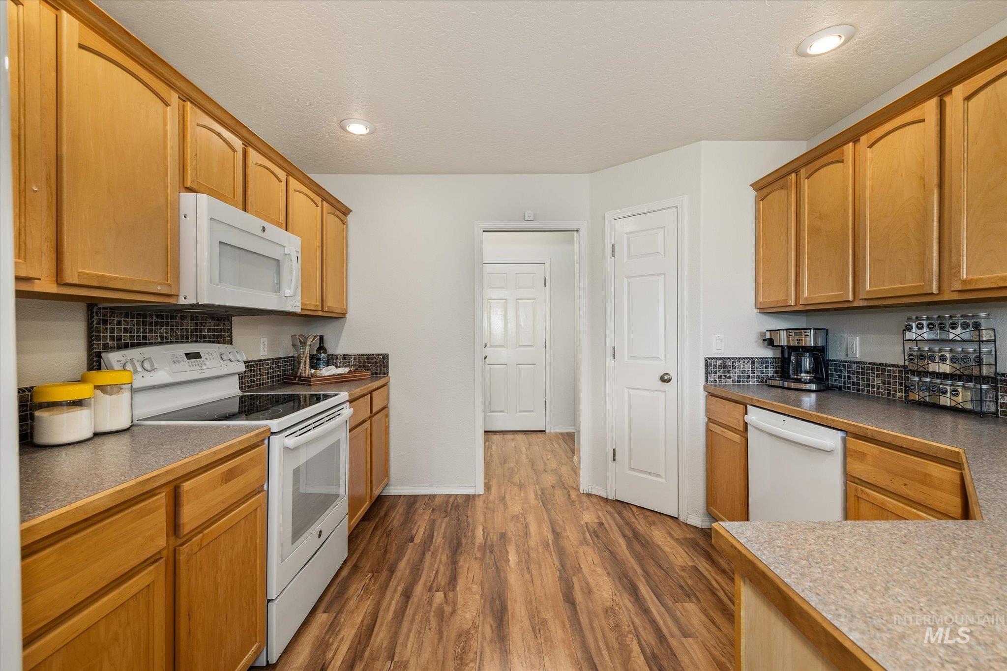 8261 W Galactic Ct Property Photo 21