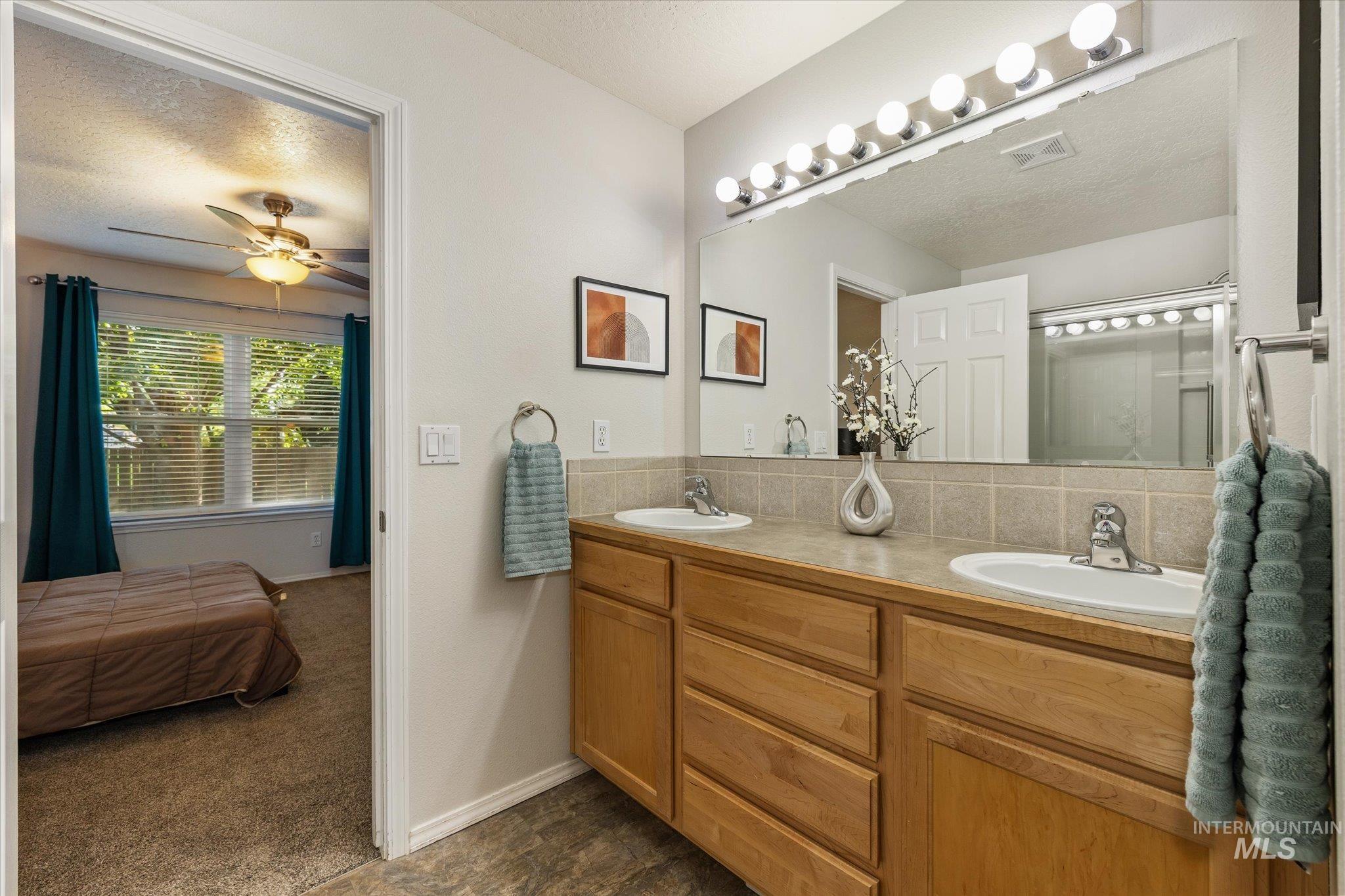 8261 W Galactic Ct Property Photo 26
