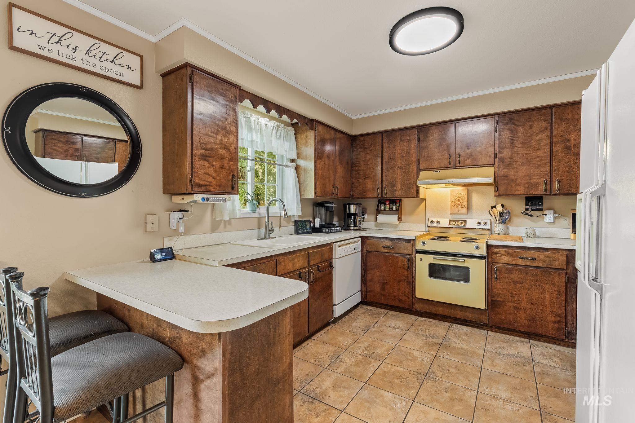 2127 2nd St. Property Photo 10