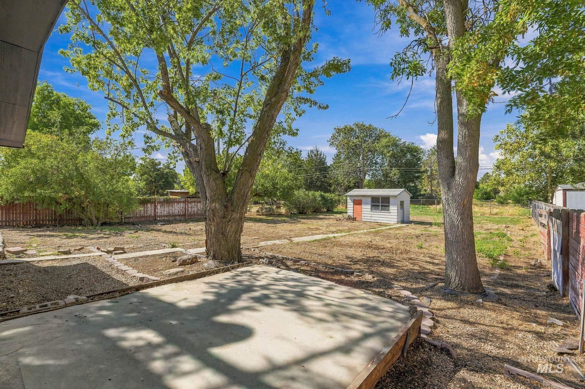 1919 S Penninger Dr Property Photo 42