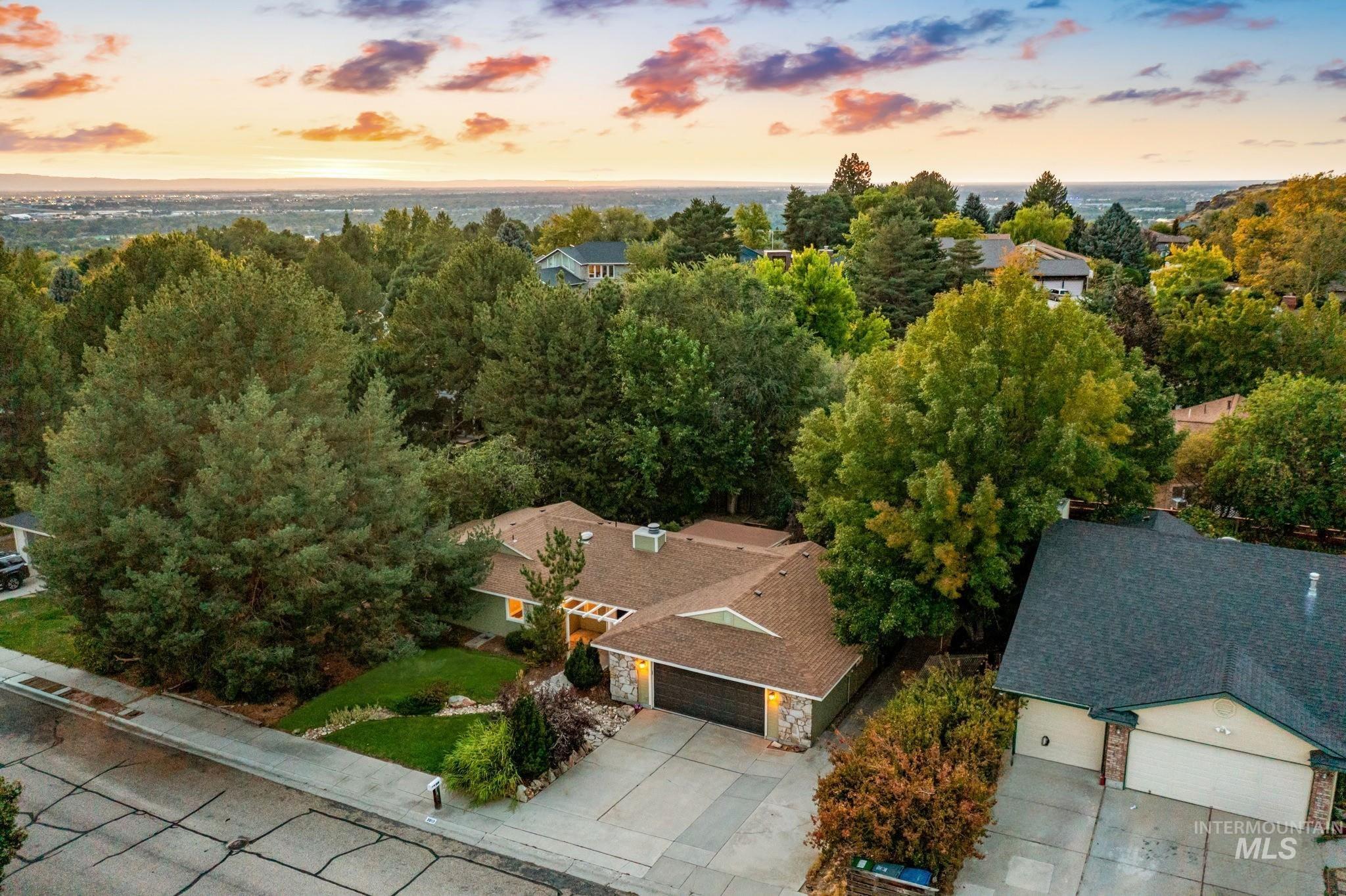 2013 S Coloma Way Property Photo 1