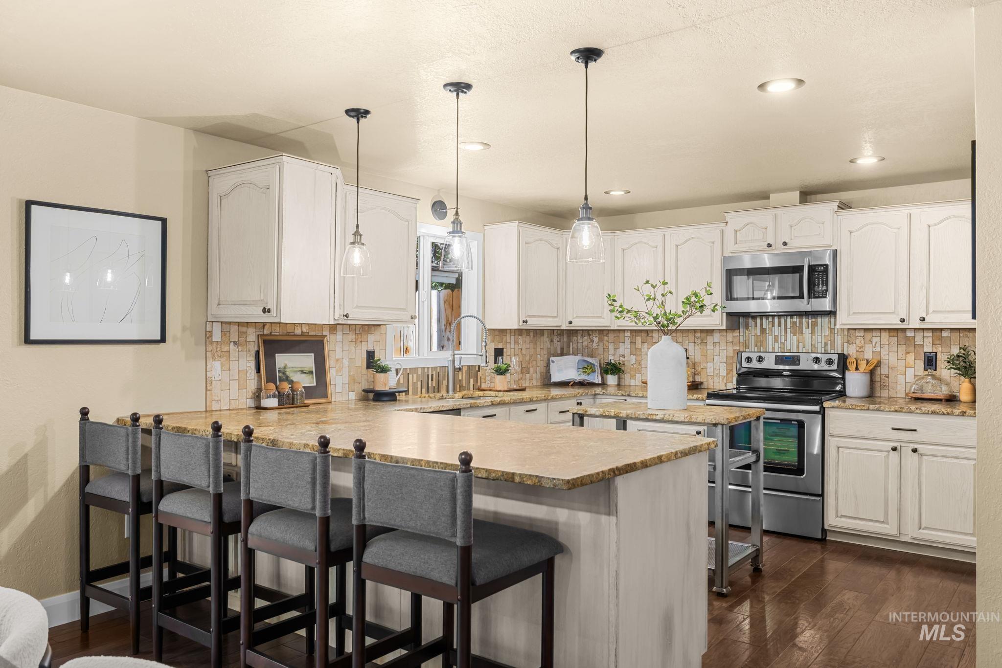 2013 S Coloma Way Property Photo 17