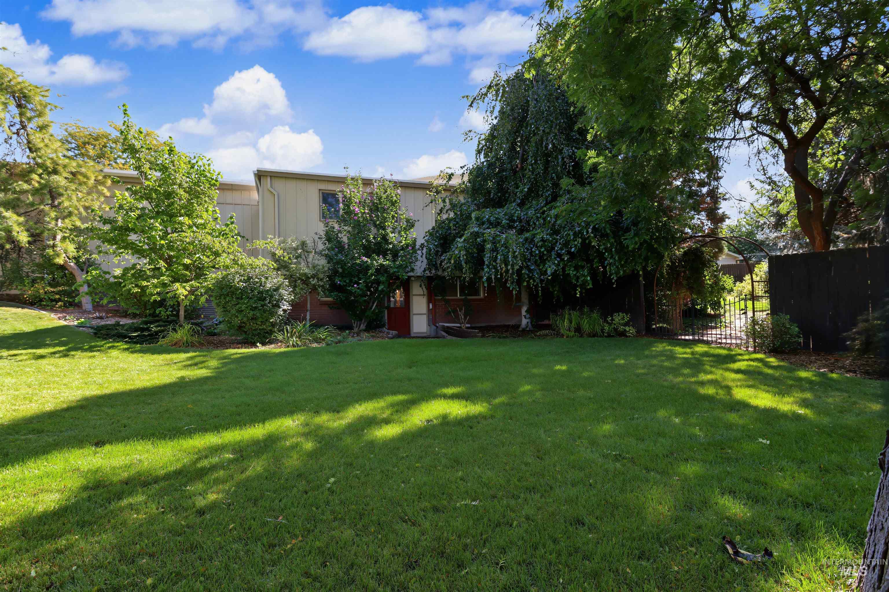 508 E Elm Ave Property Photo 40