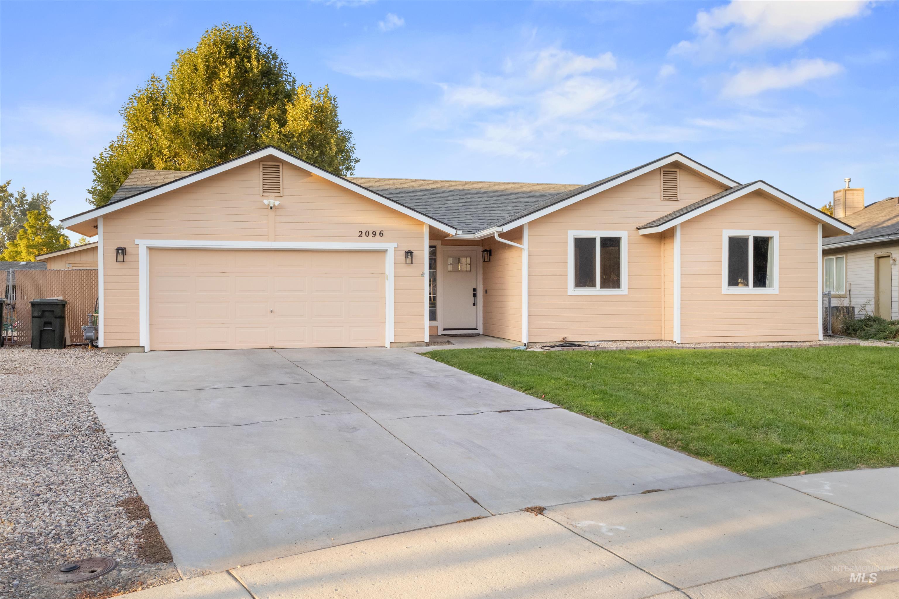 2096 Nw 9th Place Property Photo 1