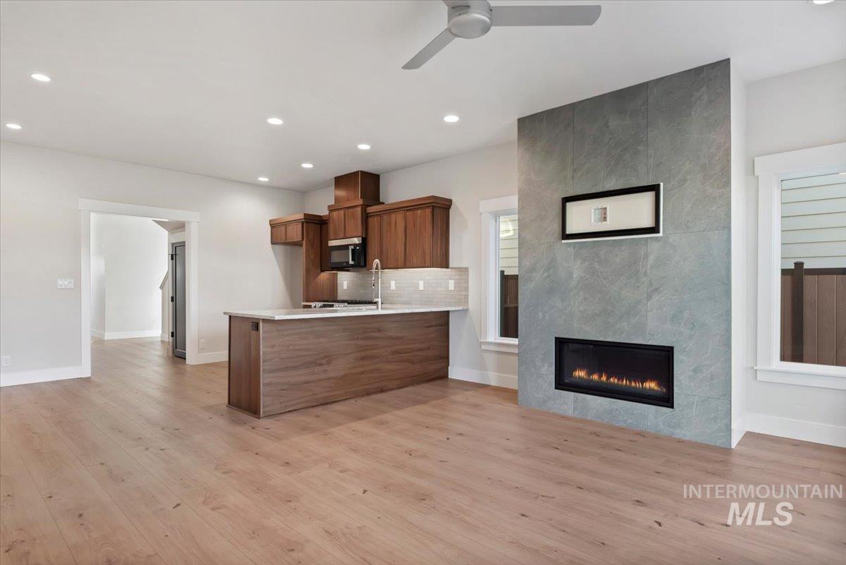 3878 W Spring House Ln Property Photo 6