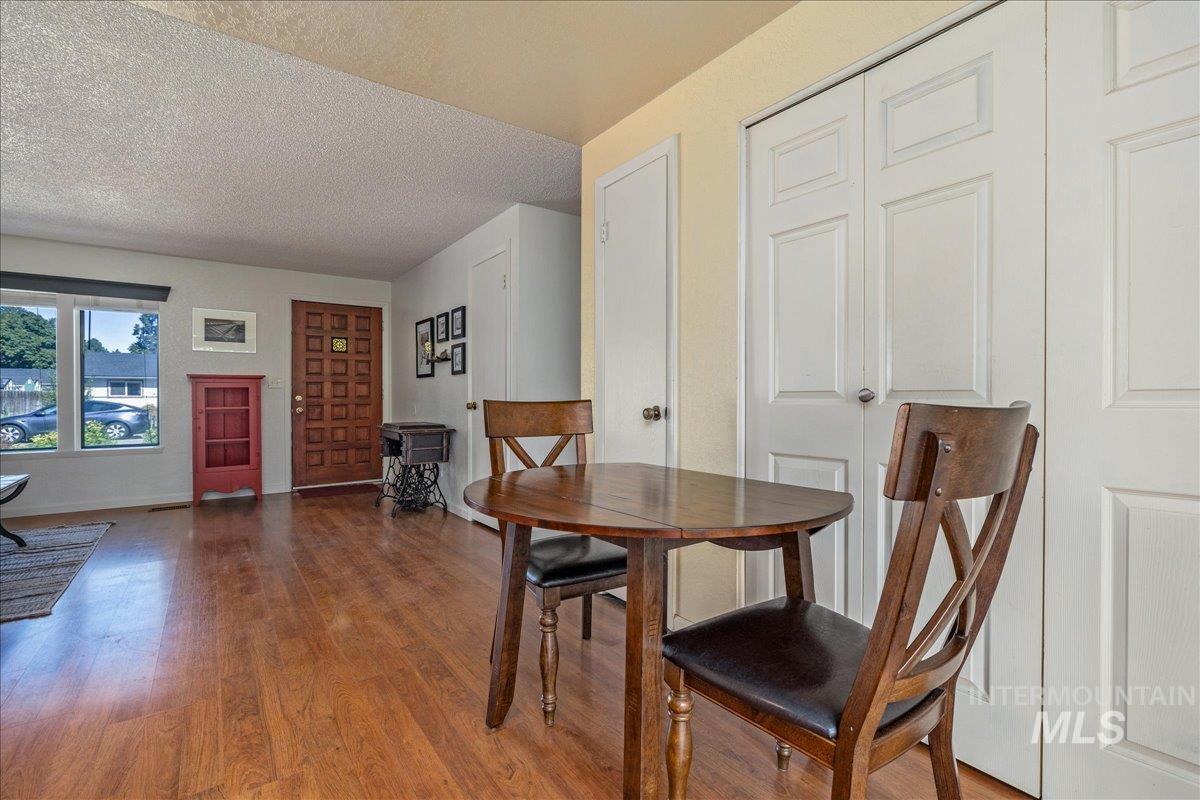 1339 W Carlton St Property Photo 13