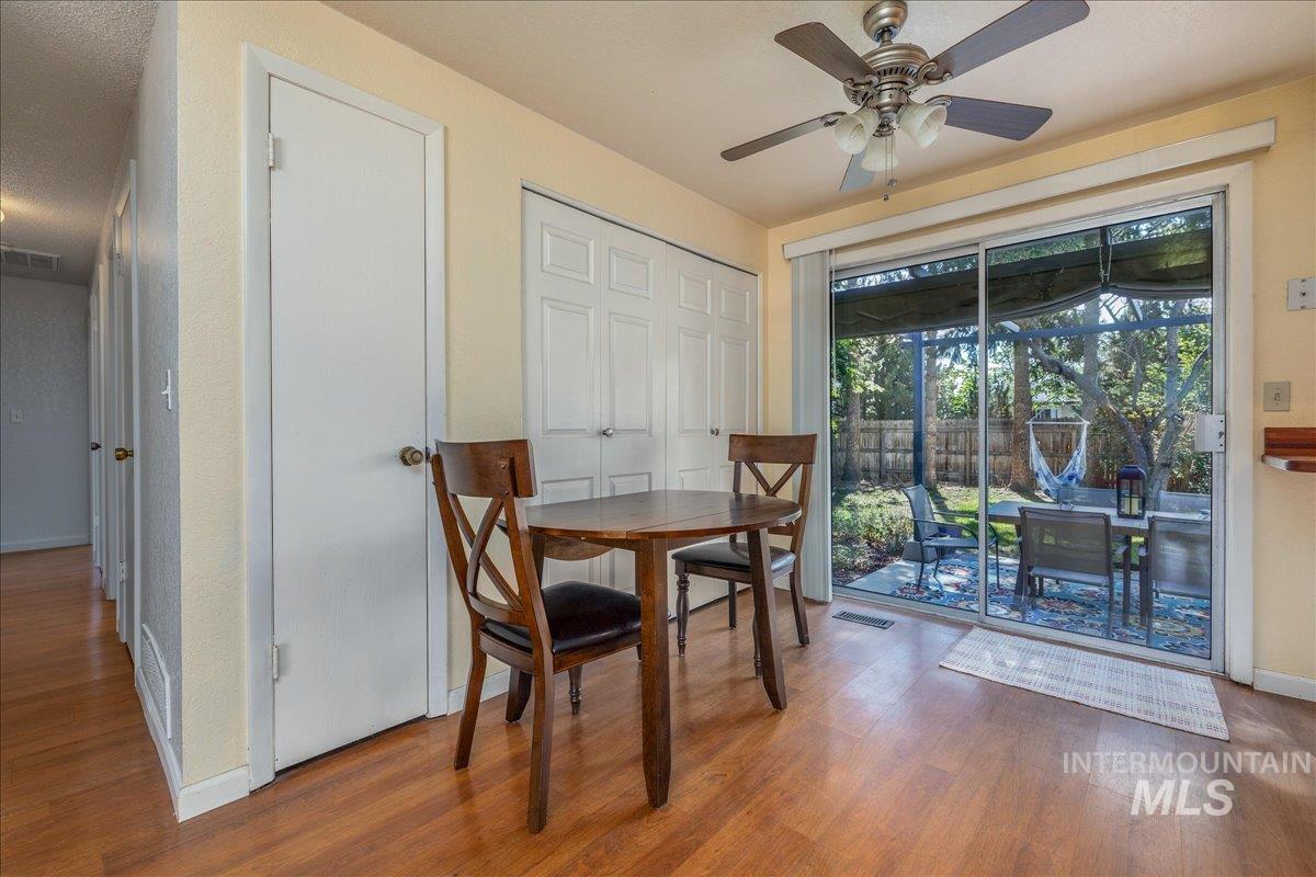 1339 W Carlton St Property Photo 20