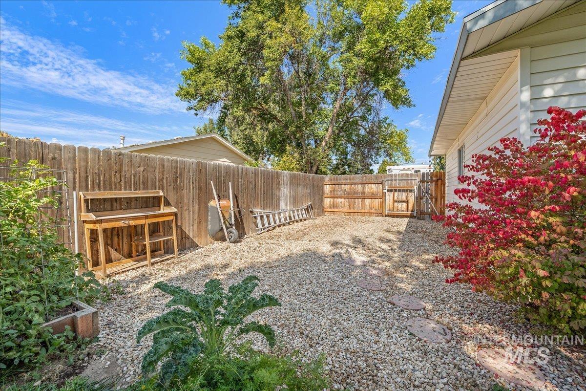 1339 W Carlton St Property Photo 26