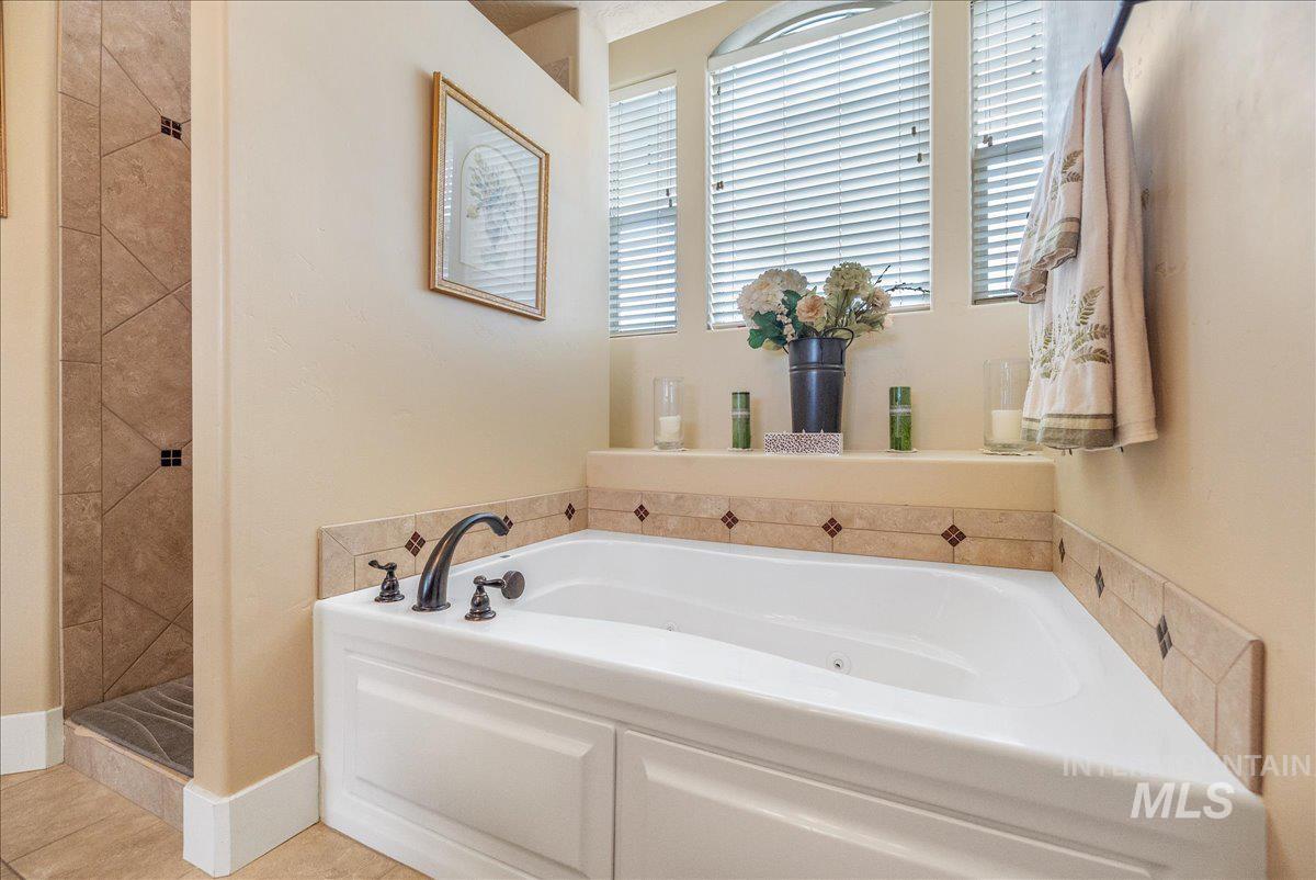 12621 S Carriage Hill Way Property Photo 37