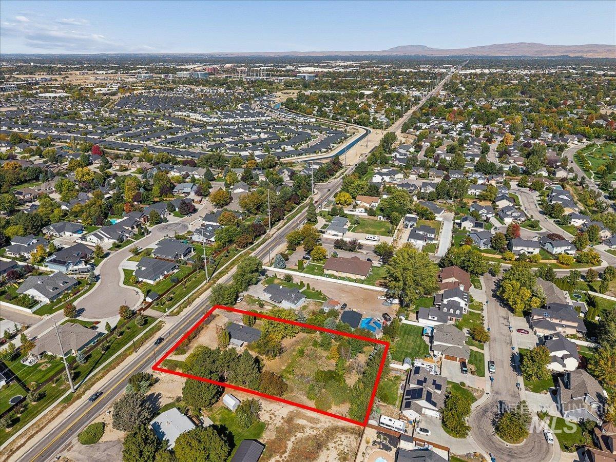 2530 S Cloverdale Rd Property Photo 3