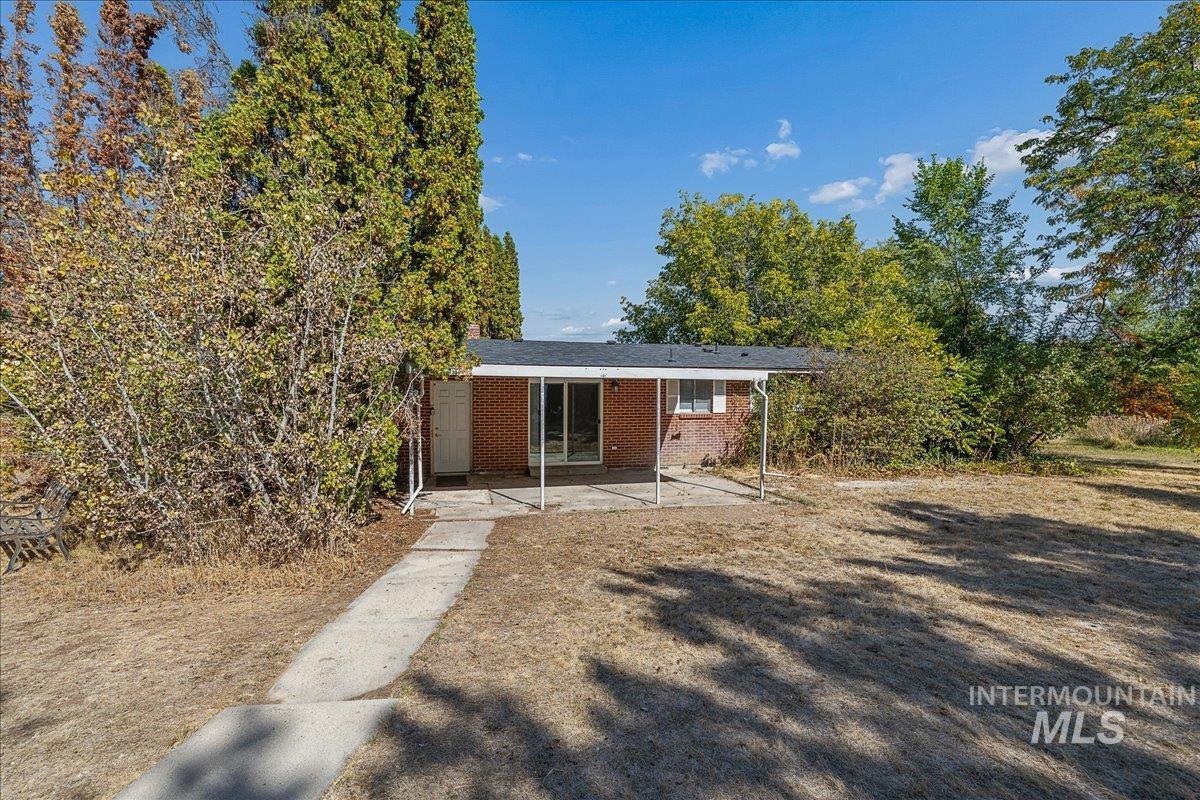 2530 S Cloverdale Rd Property Photo 23