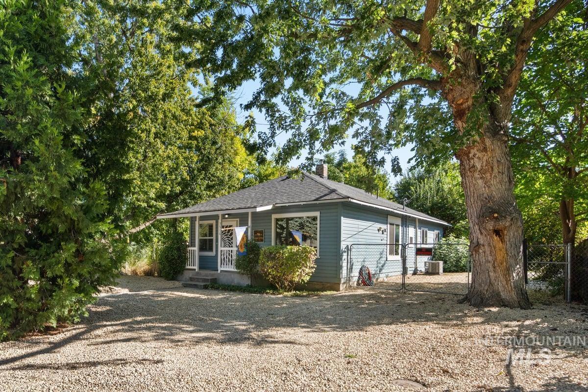 3516 N North Street Property Photo 2