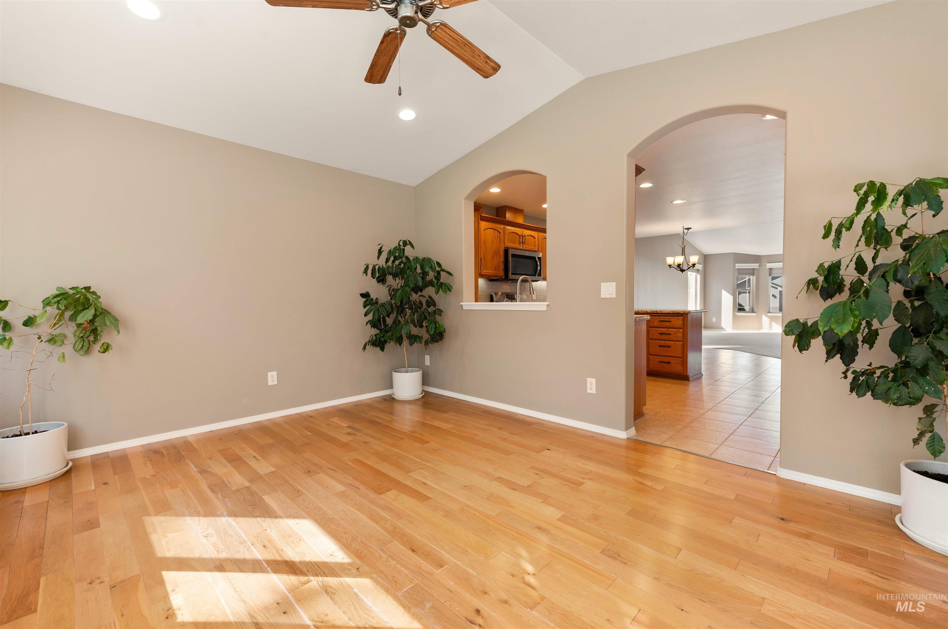824 Cypress St Property Photo 14