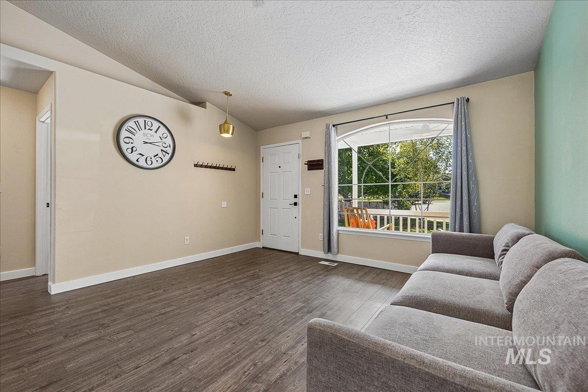 3430 Cedar Park Court Property Photo 8