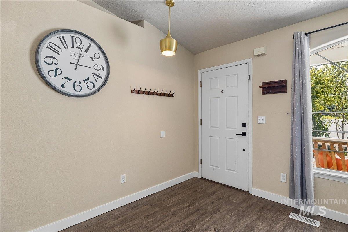 3430 Cedar Park Court Property Photo 9