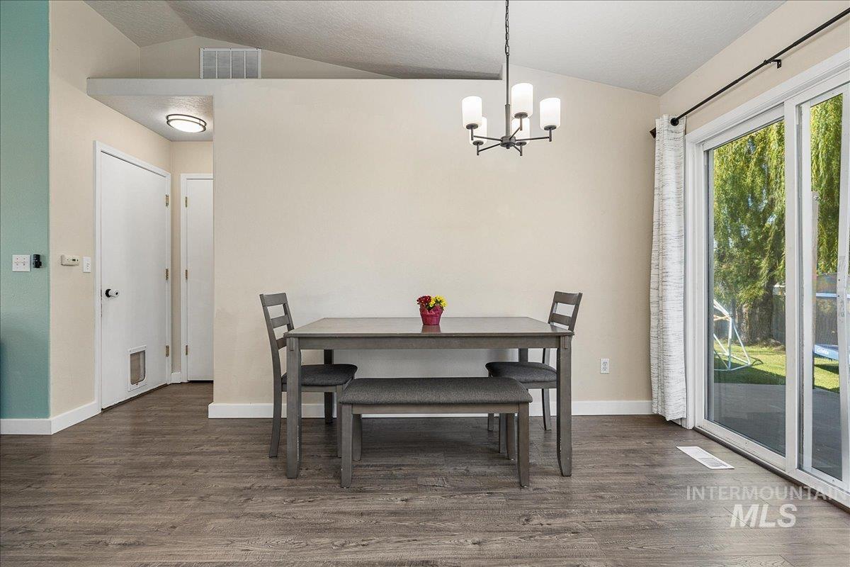 3430 Cedar Park Court Property Photo 17