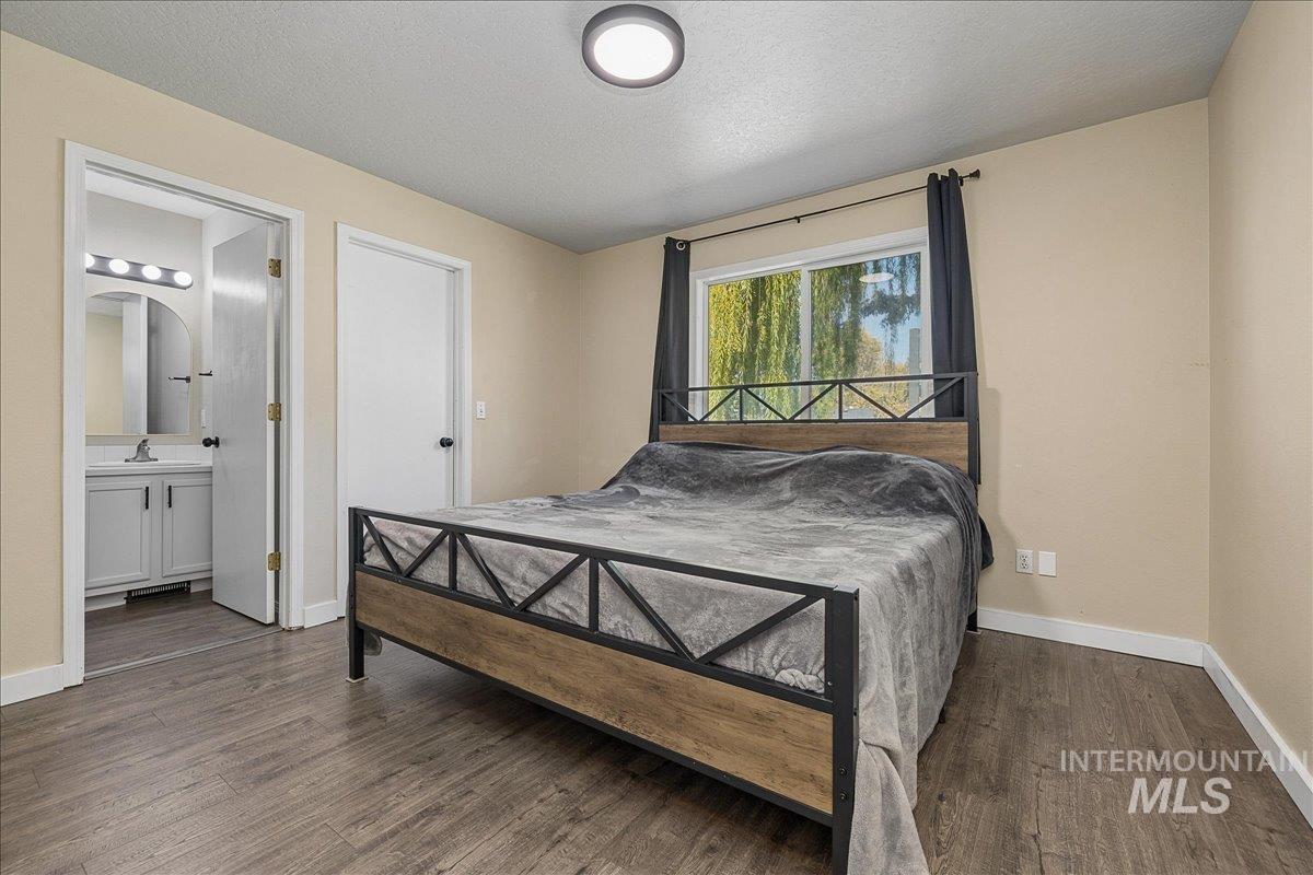 3430 Cedar Park Court Property Photo 18