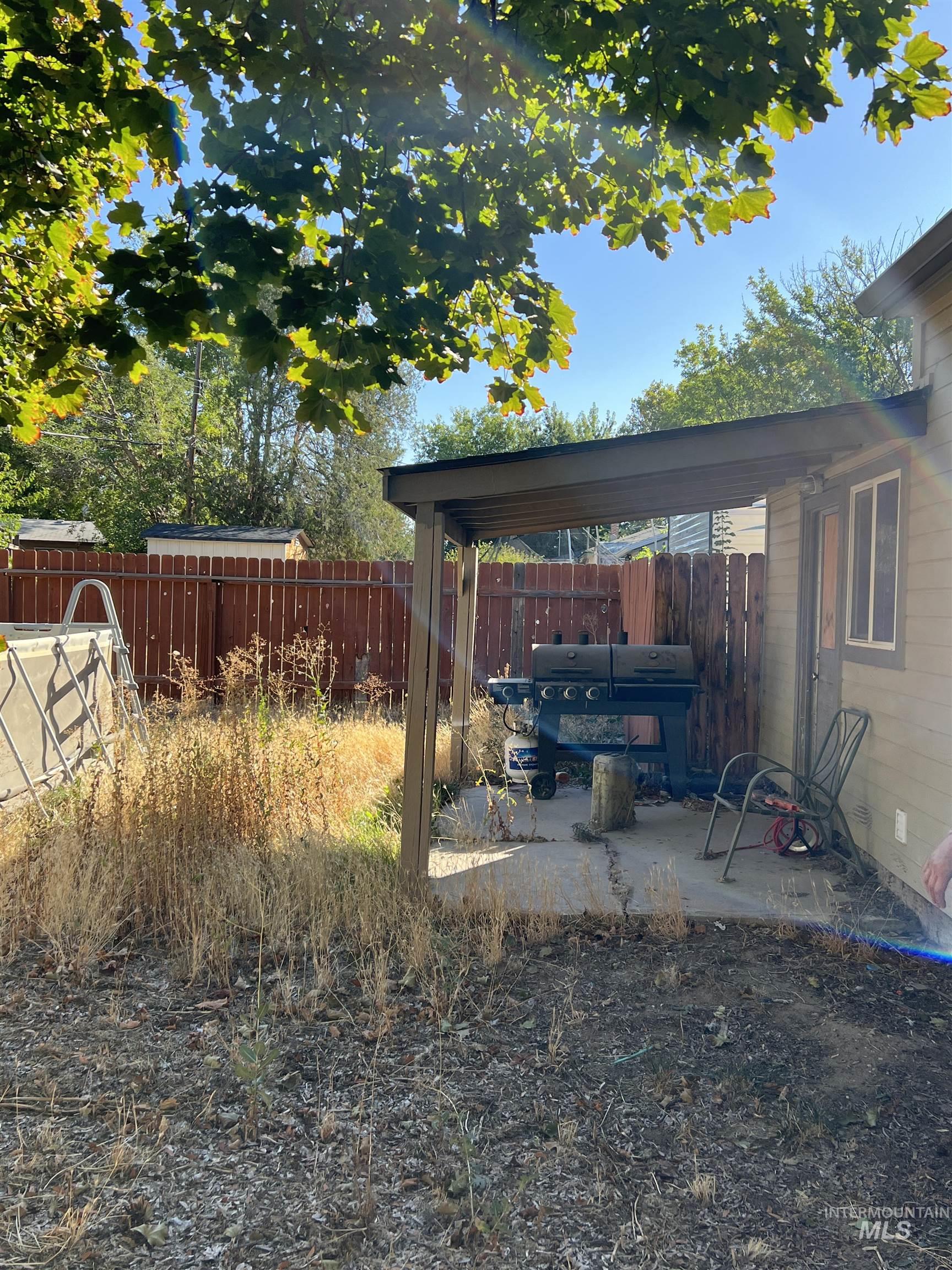 210 W Washington Property Photo 2