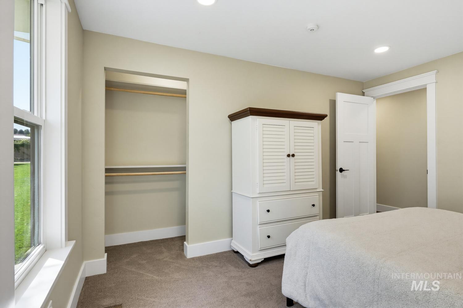 11253 Meadowbrook Dr Property Photo 31