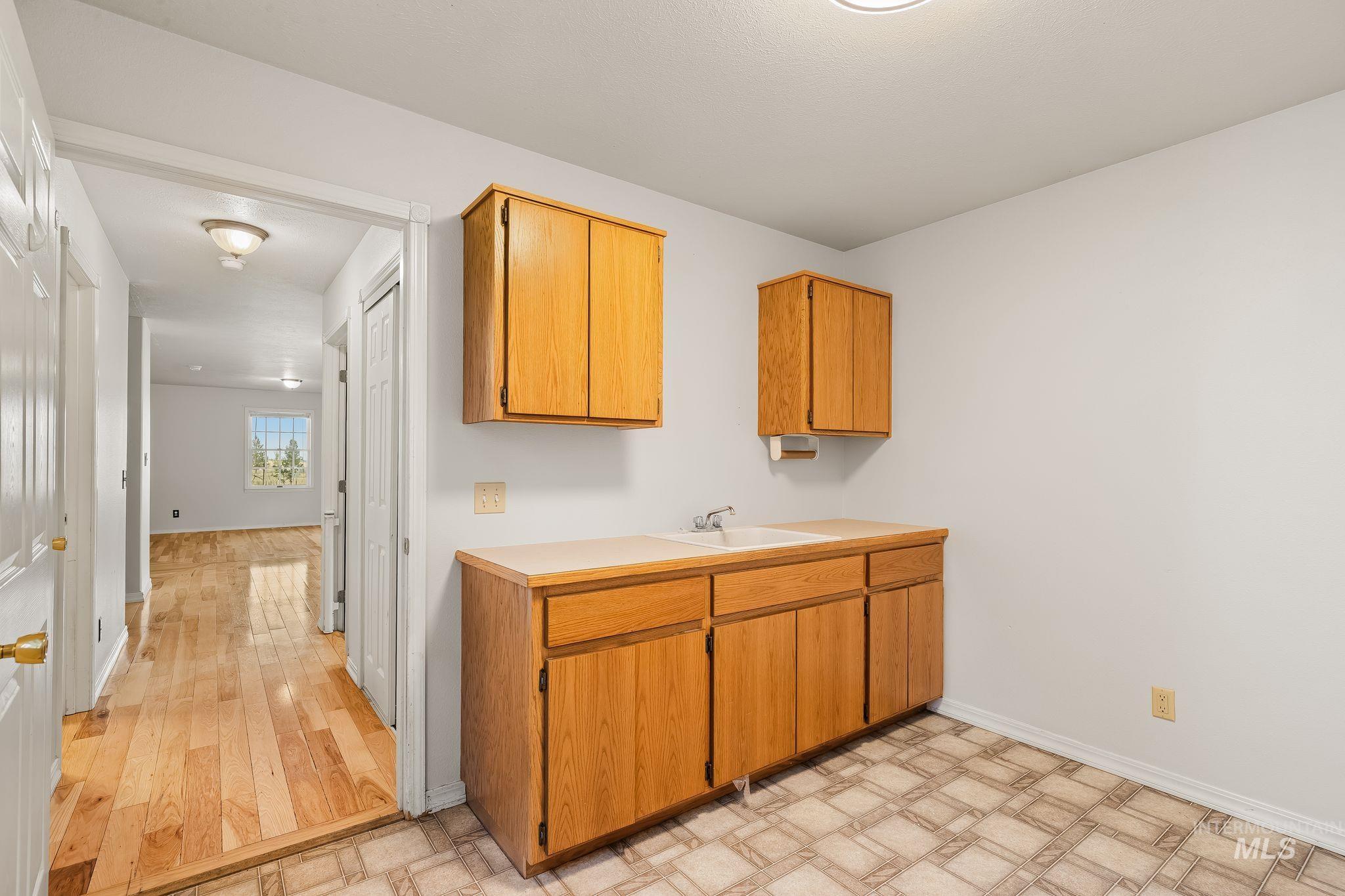 1820 Winchester Rd Property Photo 17