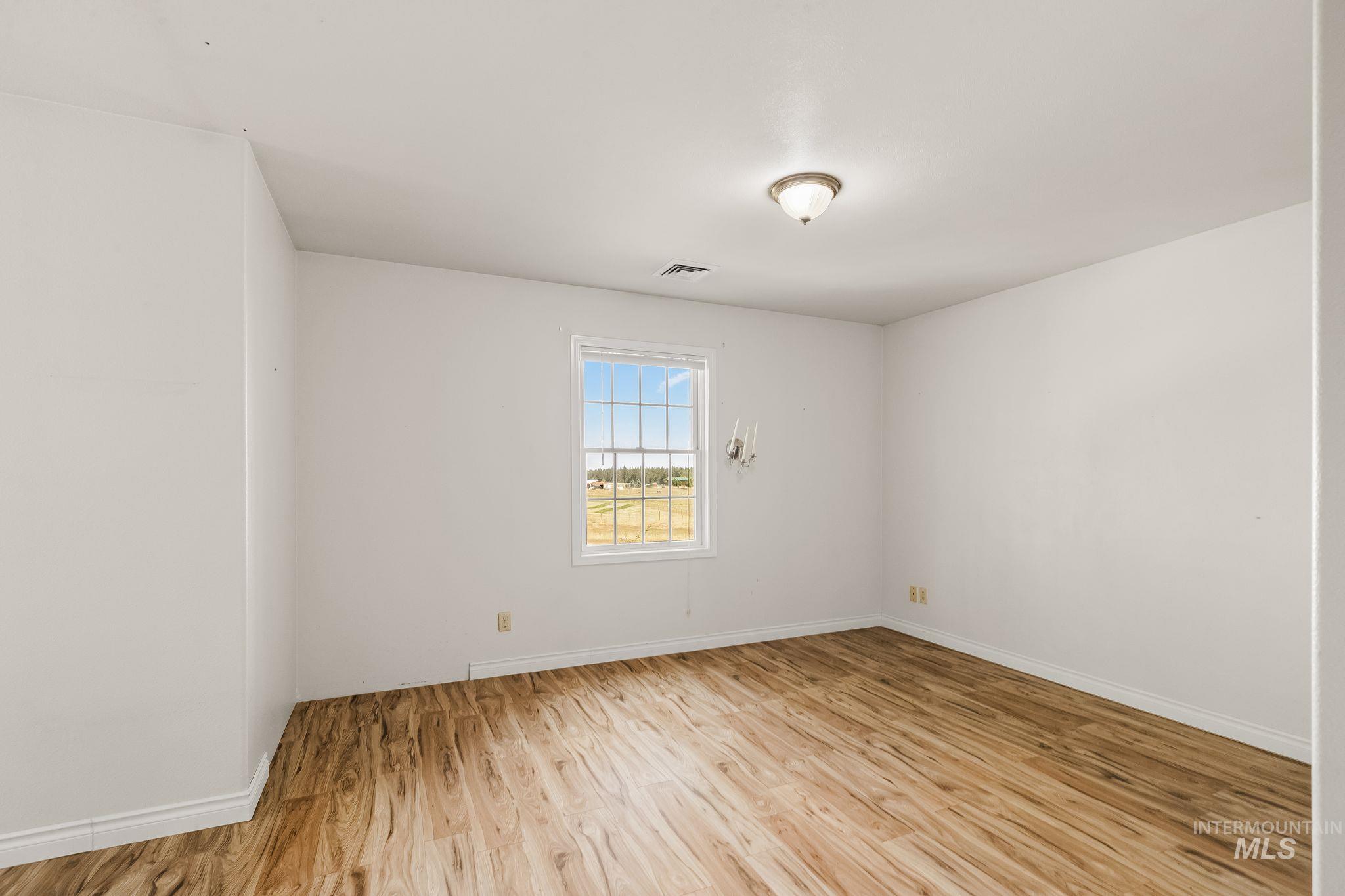 1820 Winchester Rd Property Photo 24