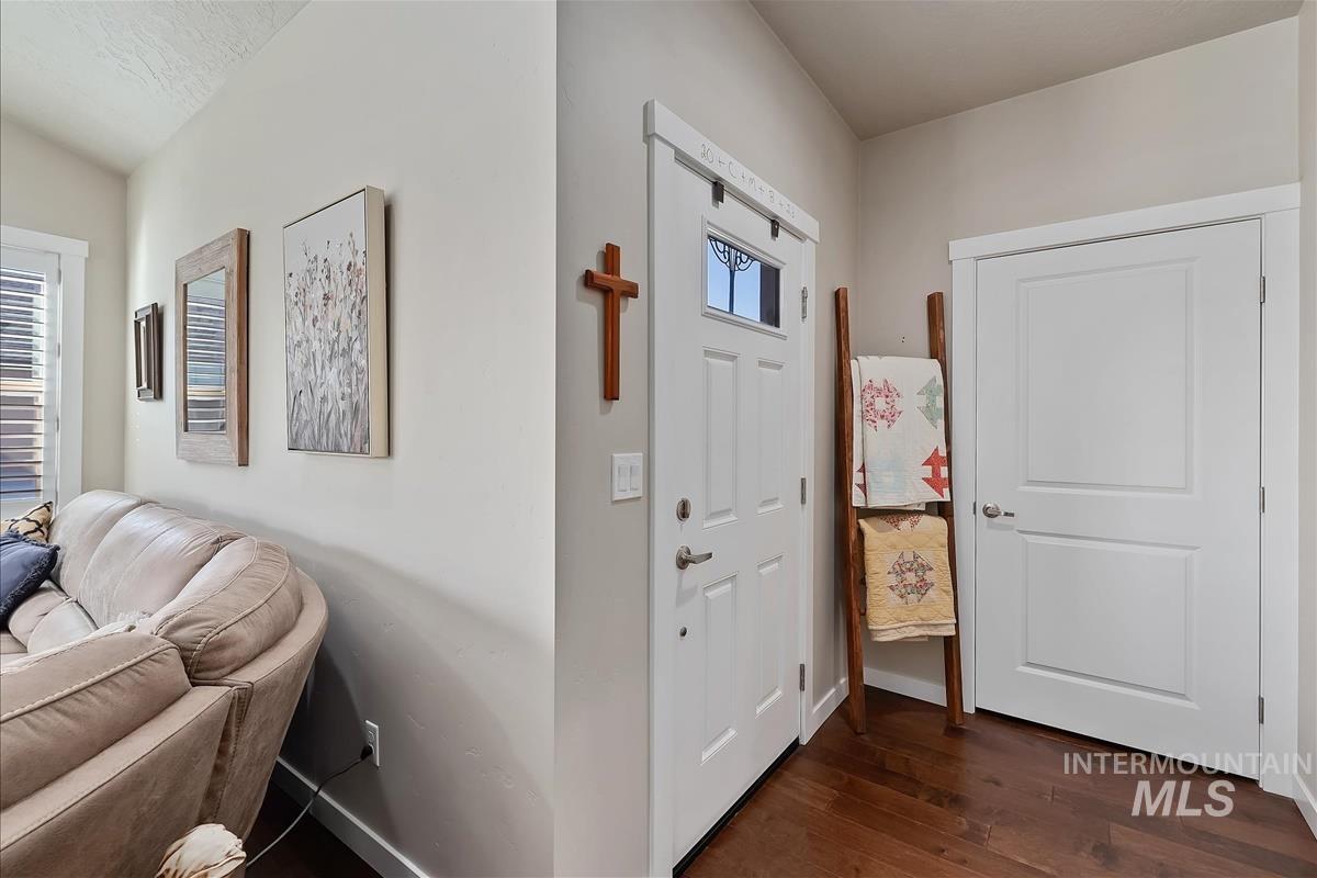 4265 E Bellina Ln Property Photo 3