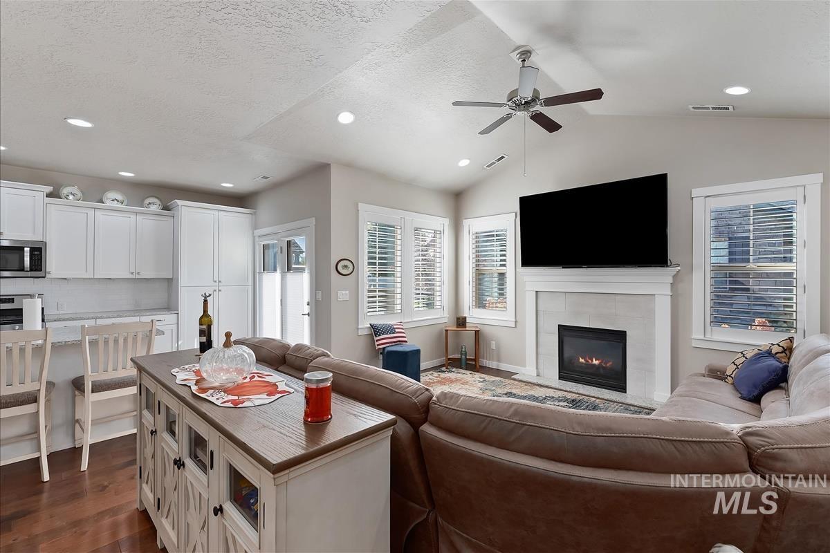 4265 E Bellina Ln Property Photo 4