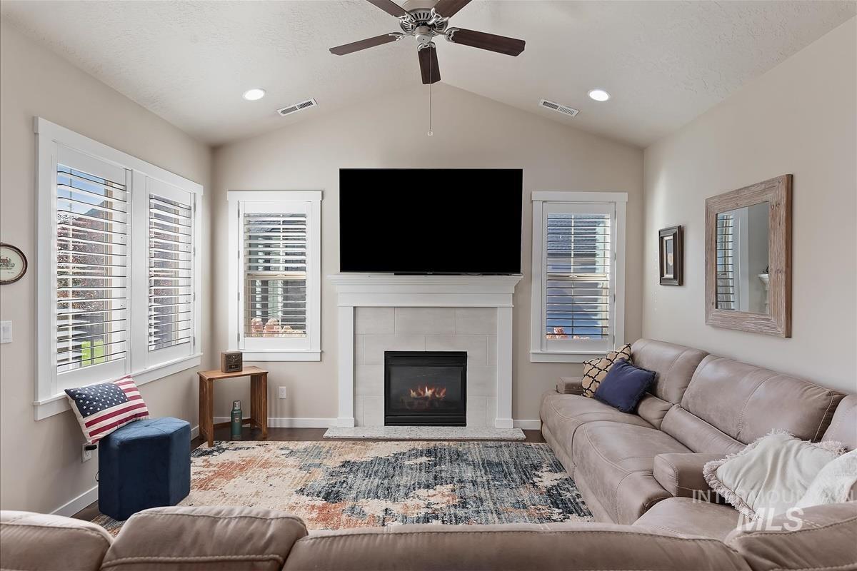 4265 E Bellina Ln Property Photo 5
