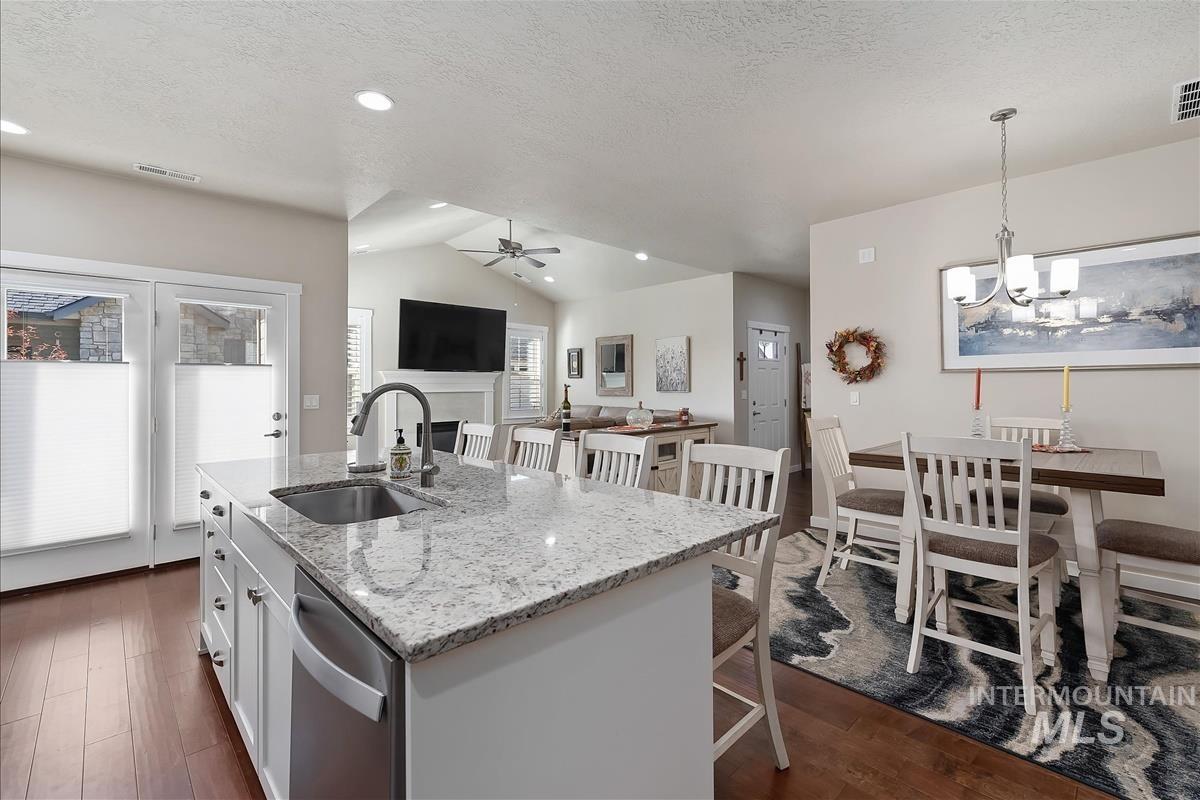 4265 E Bellina Ln Property Photo 8