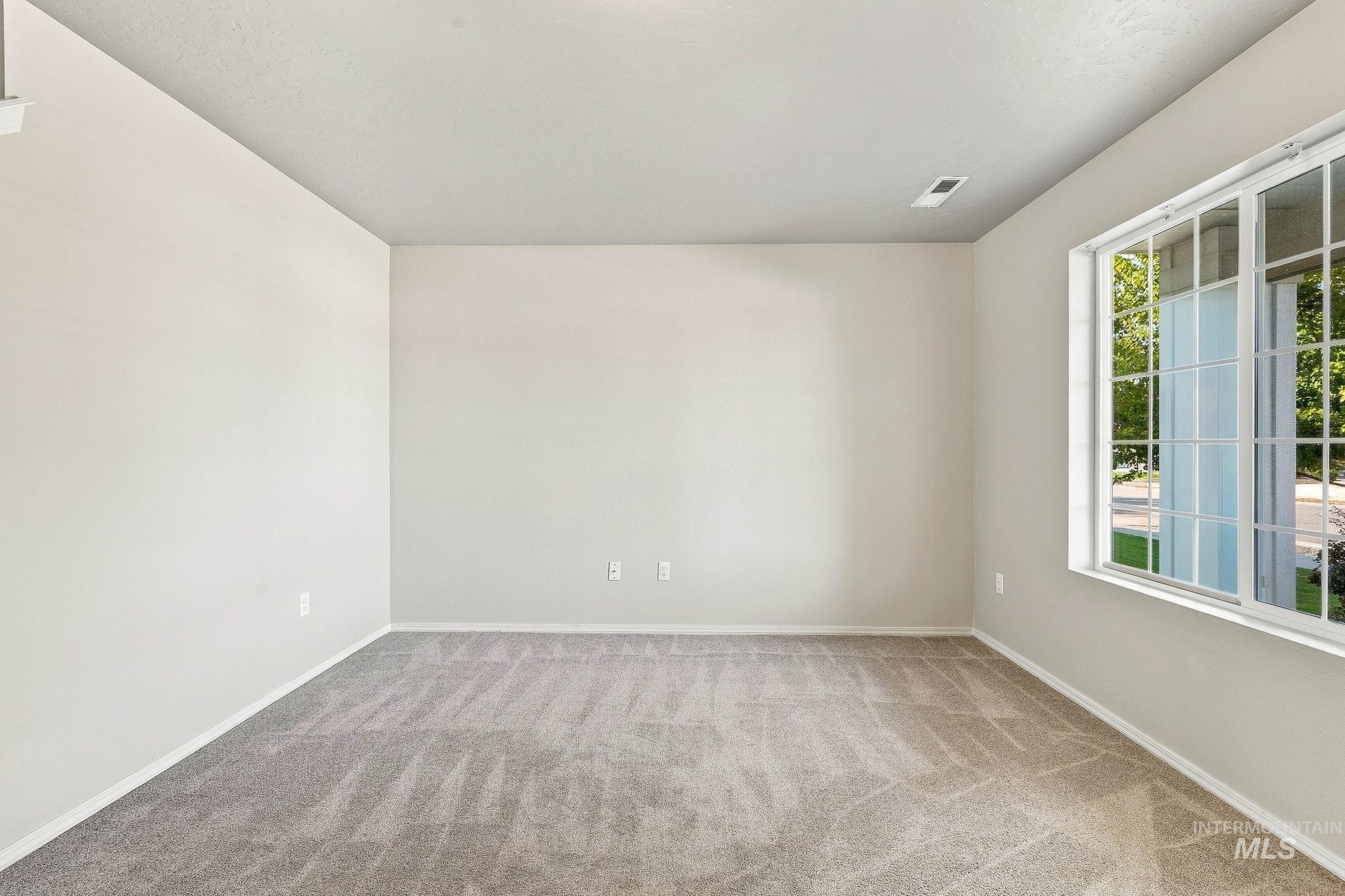 17796 E Pegram Way Property Photo 5