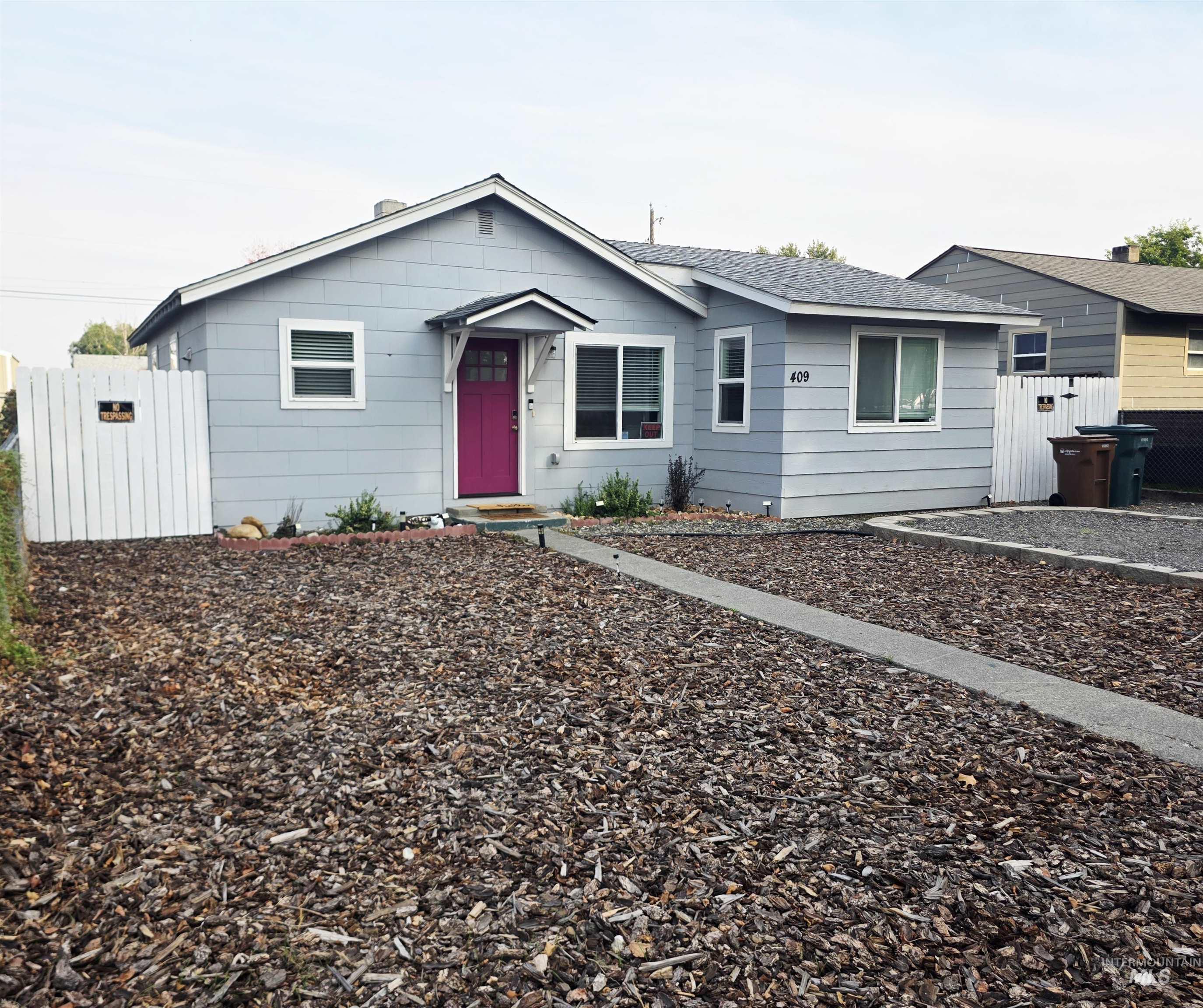 409 8th St Property Photo 1