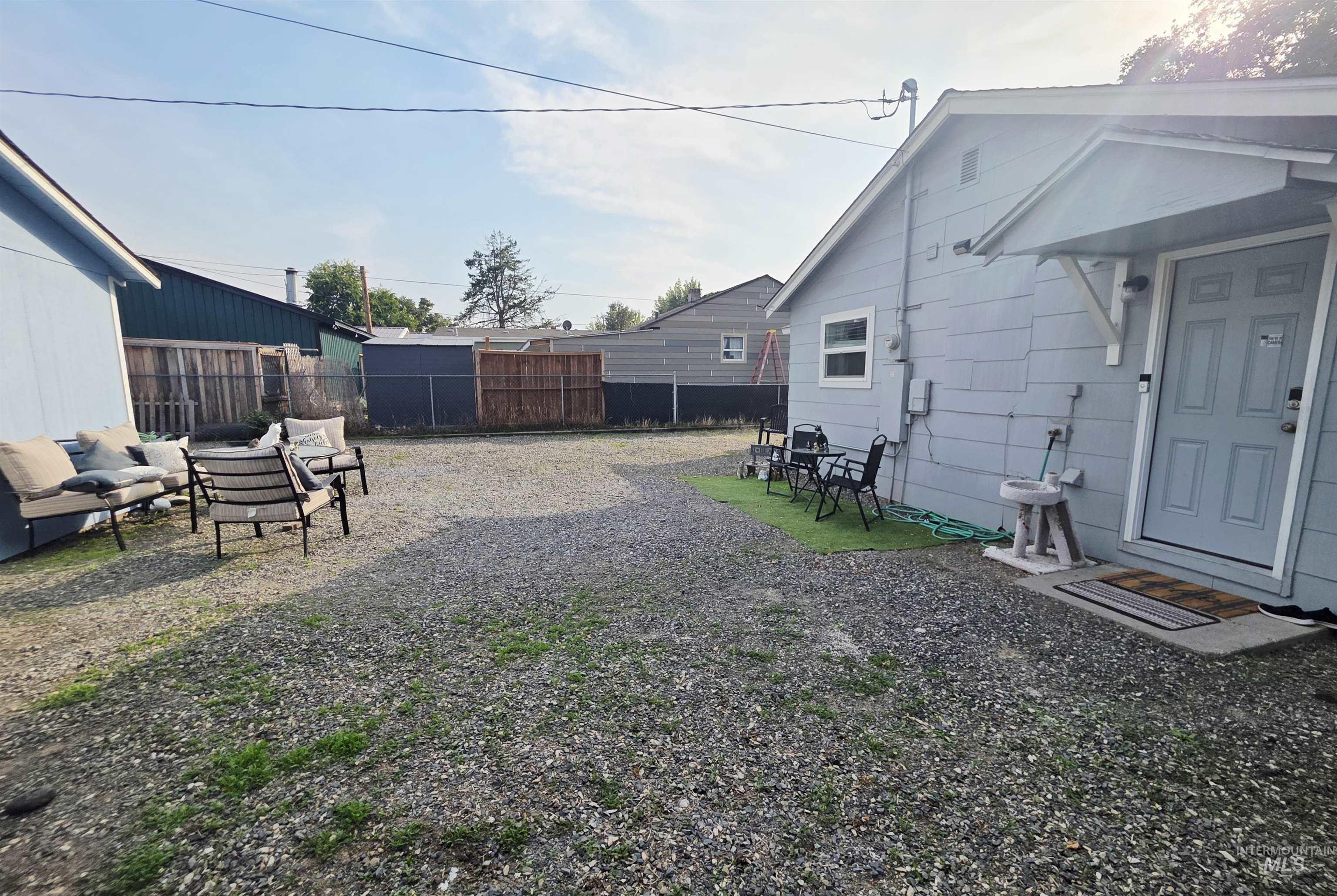 409 8th St Property Photo 13
