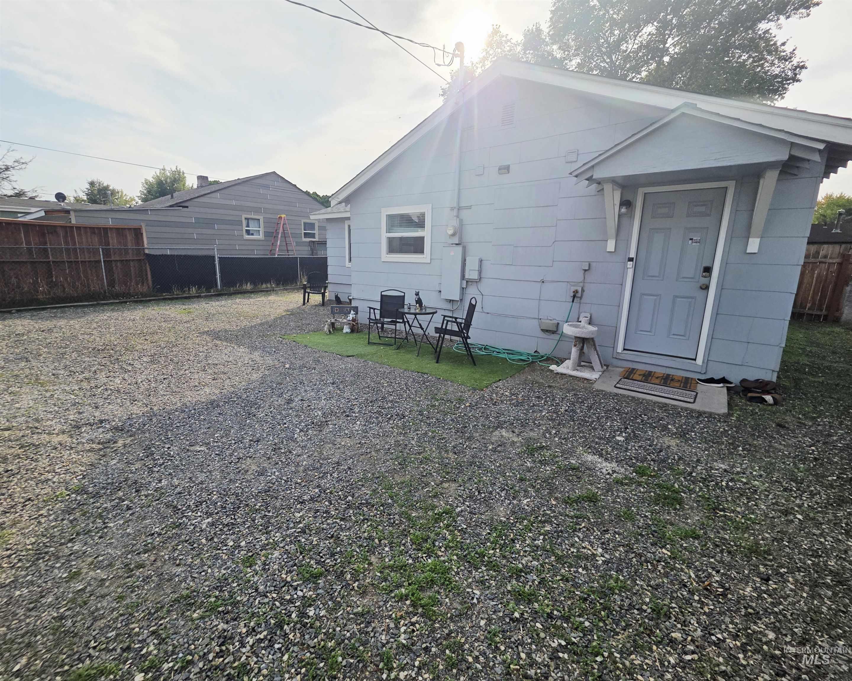 409 8th St Property Photo 16