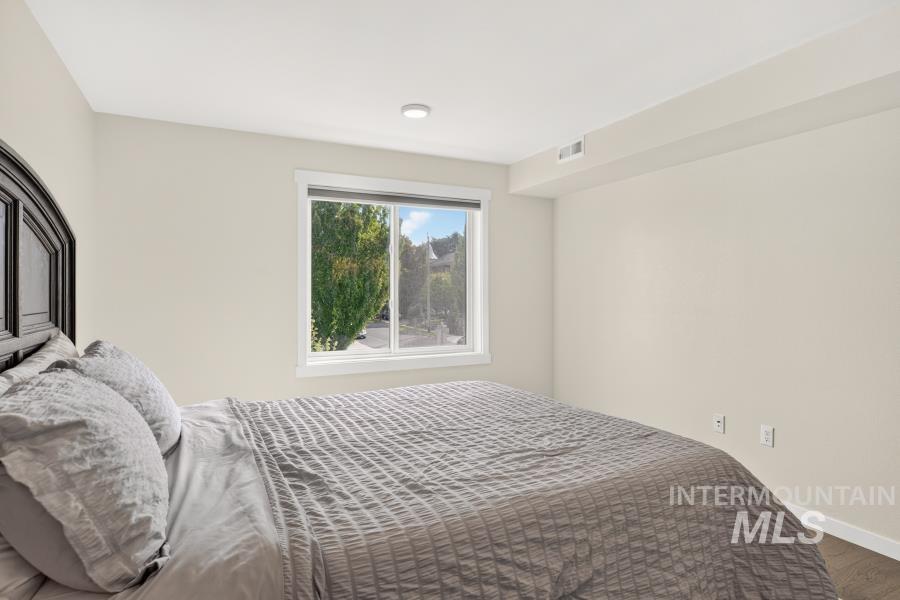 103 N Almon #204 Property Photo 18