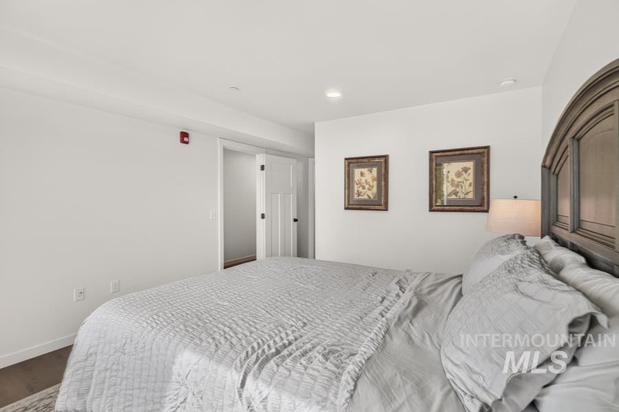 103 N Almon #204 Property Photo 19