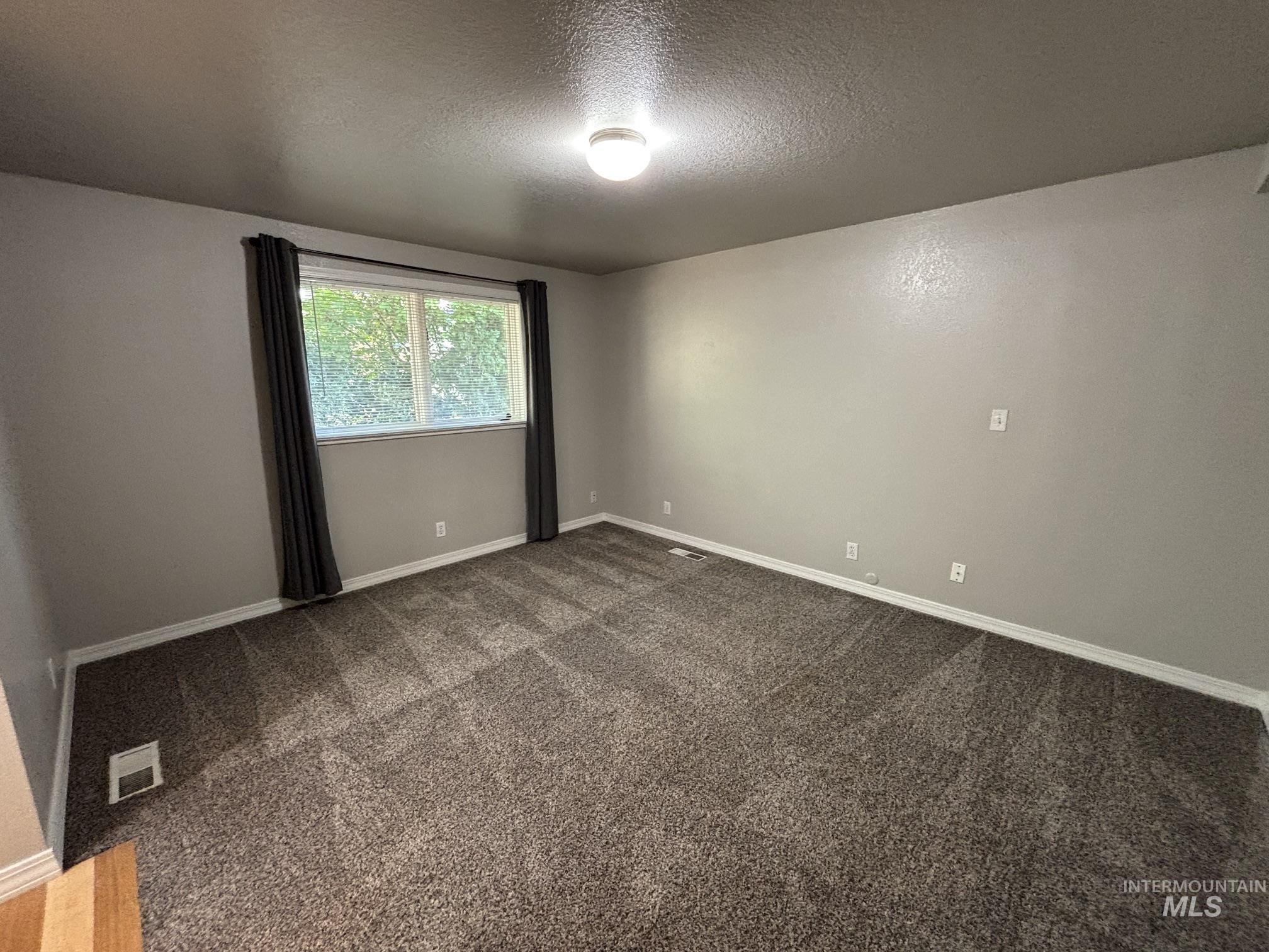 1876 W Malad Ln Property Photo 17