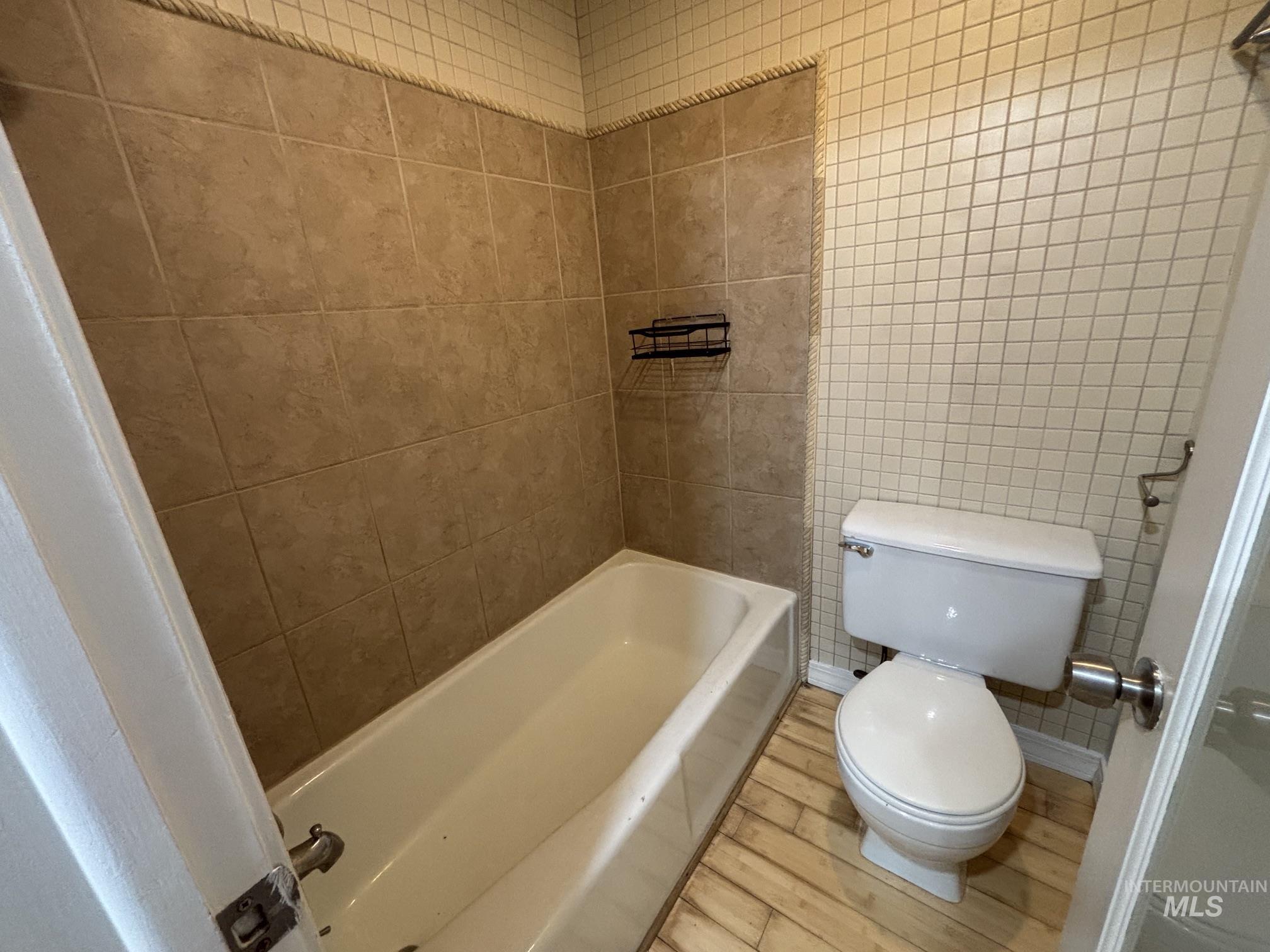 1876 W Malad Ln Property Photo 21