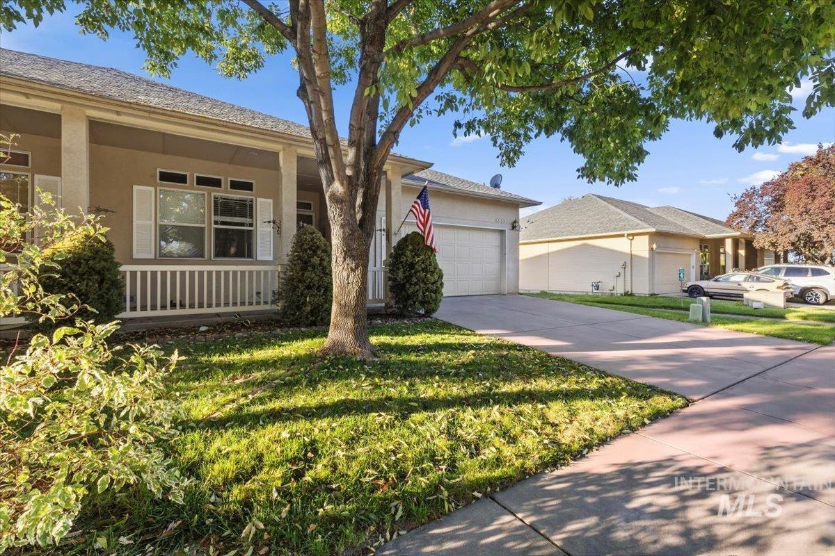 8883 W Dulcimer St. Property Photo 3