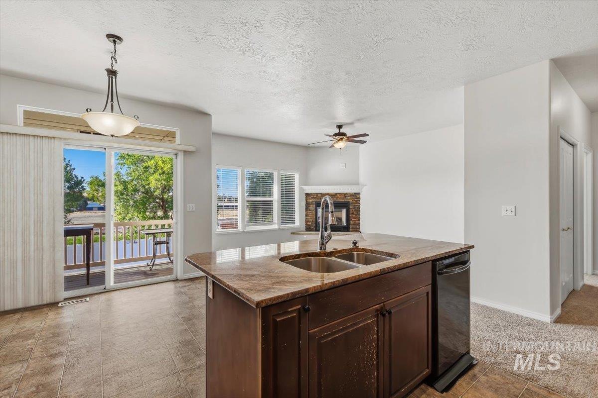 8883 W Dulcimer St. Property Photo 10
