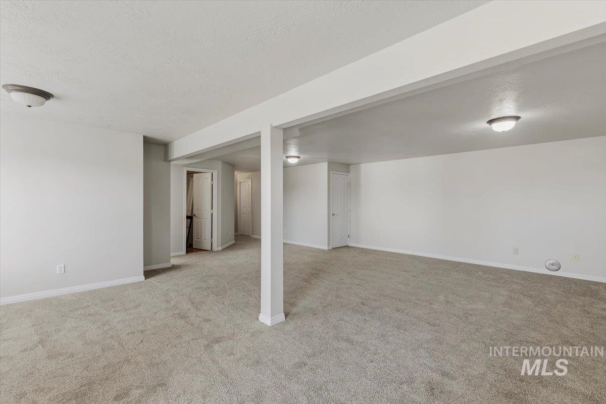 8883 W Dulcimer St. Property Photo 21
