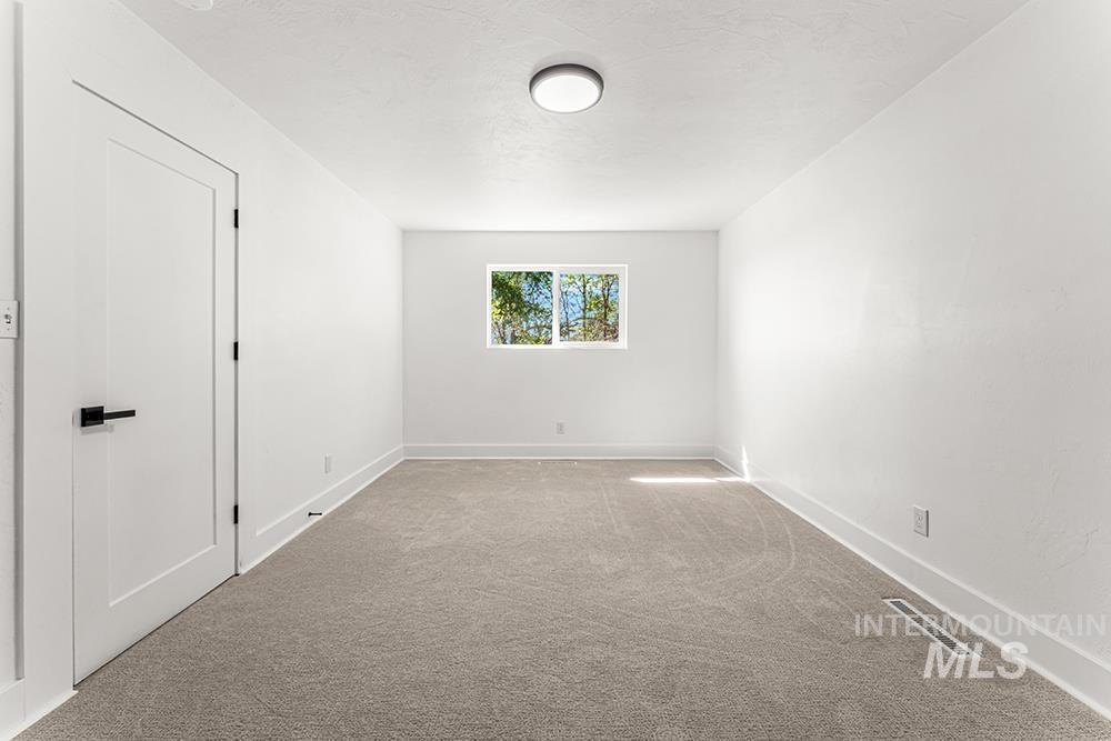 29862 Emmett Rd Property Photo 20