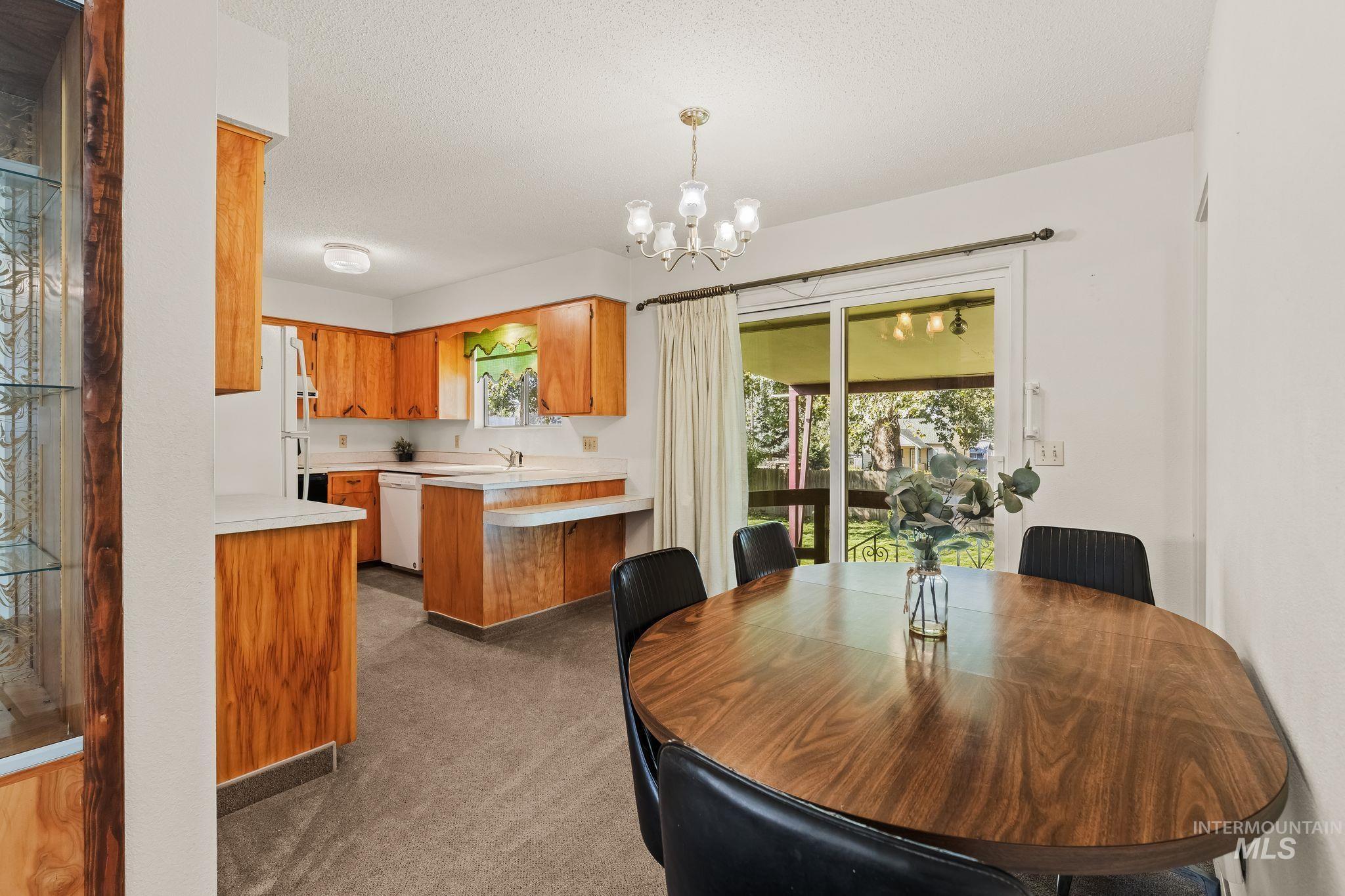 3224 8th Street E Property Photo 4