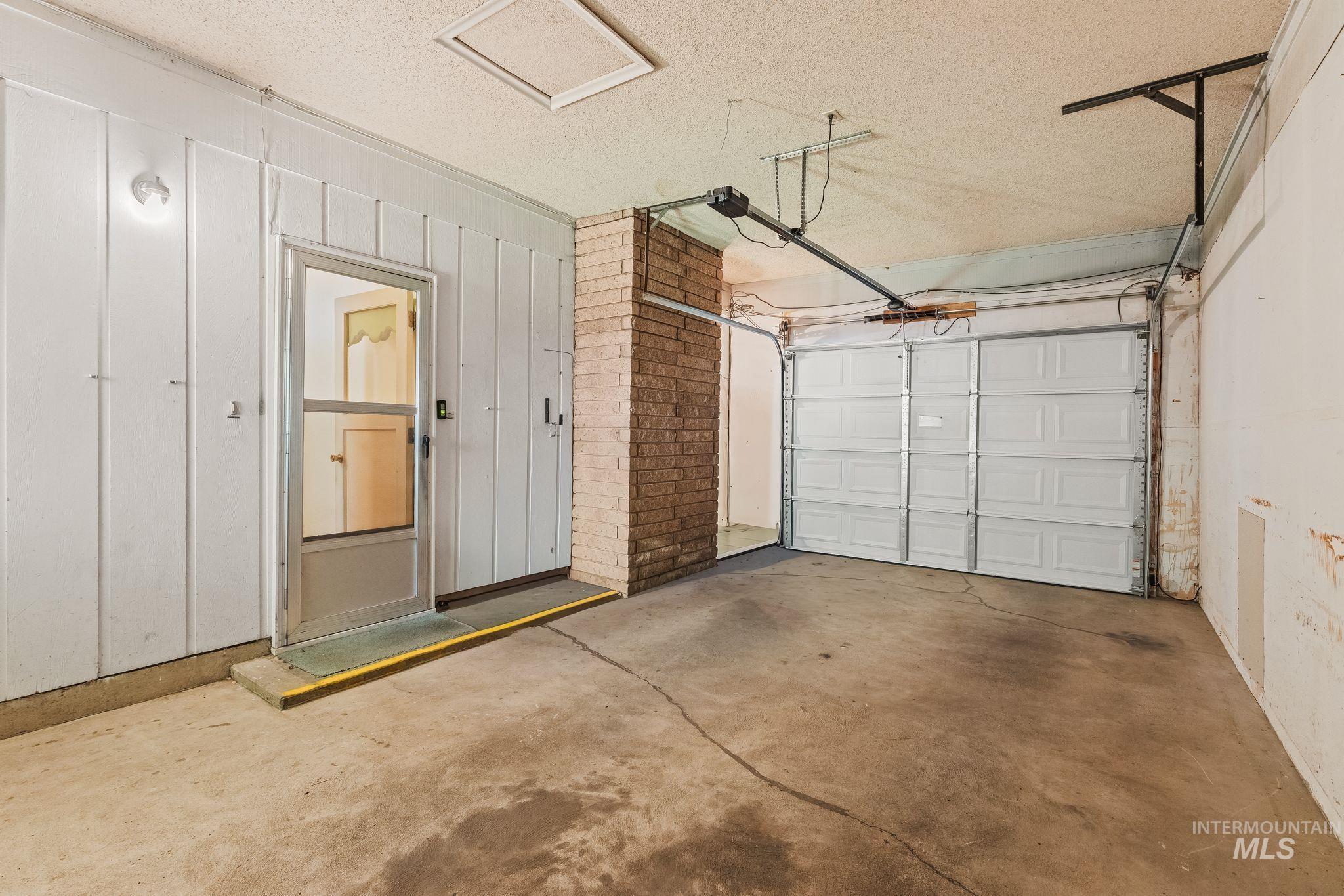 3224 8th Street E Property Photo 26