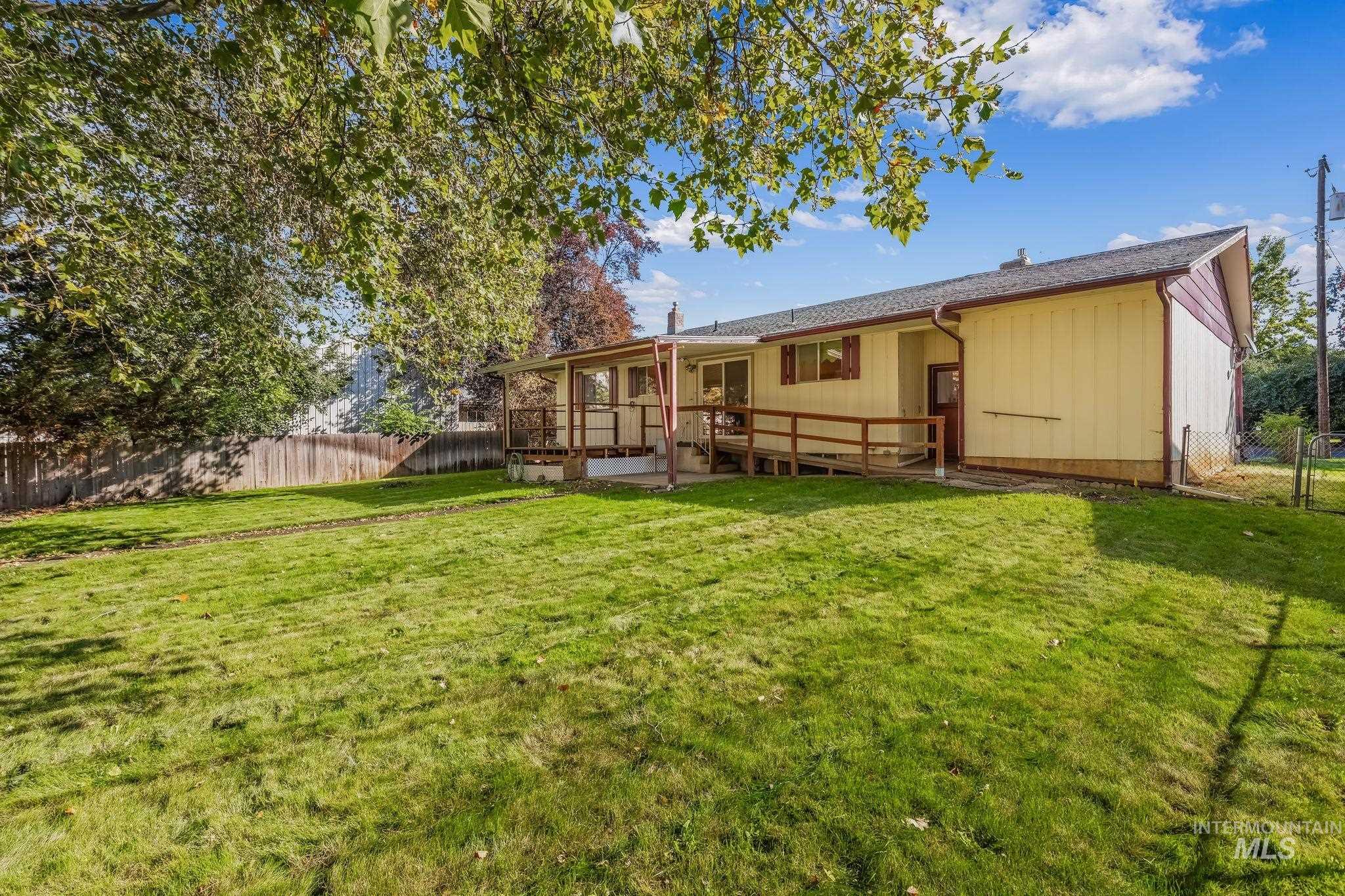 3224 8th Street E Property Photo 31