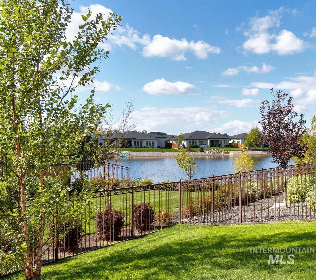 7655 W Meltwater Ln Property Photo 42