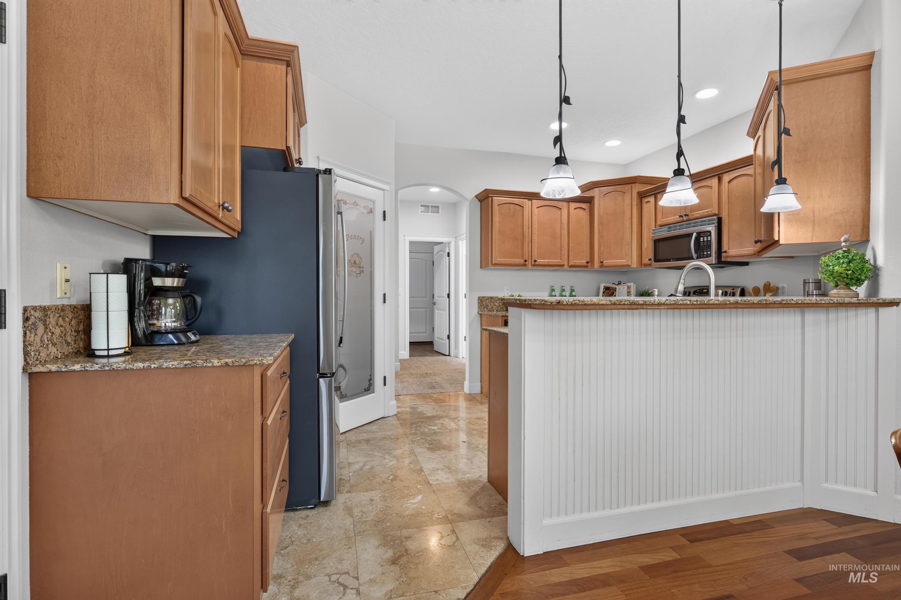 760 S Hydra Property Photo 18